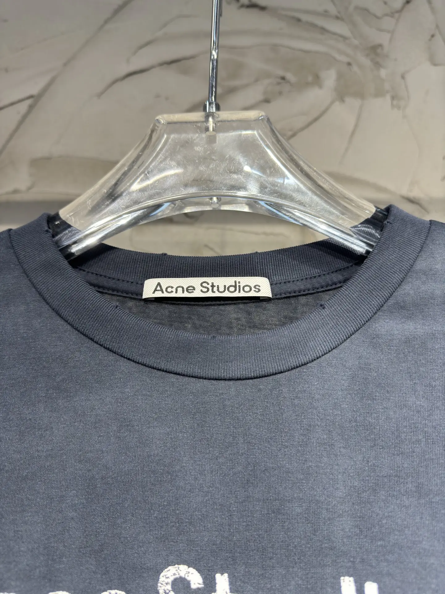 1996 Logo Distressed Long-Sleeve T-Shirt D15023012 — view 3