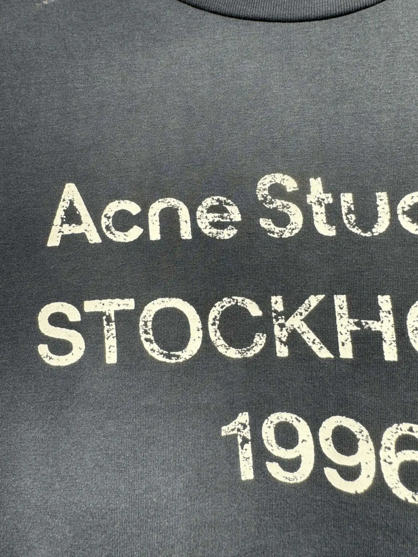 1996 Logo Distressed Long-Sleeve T-Shirt D15023012 — view 5