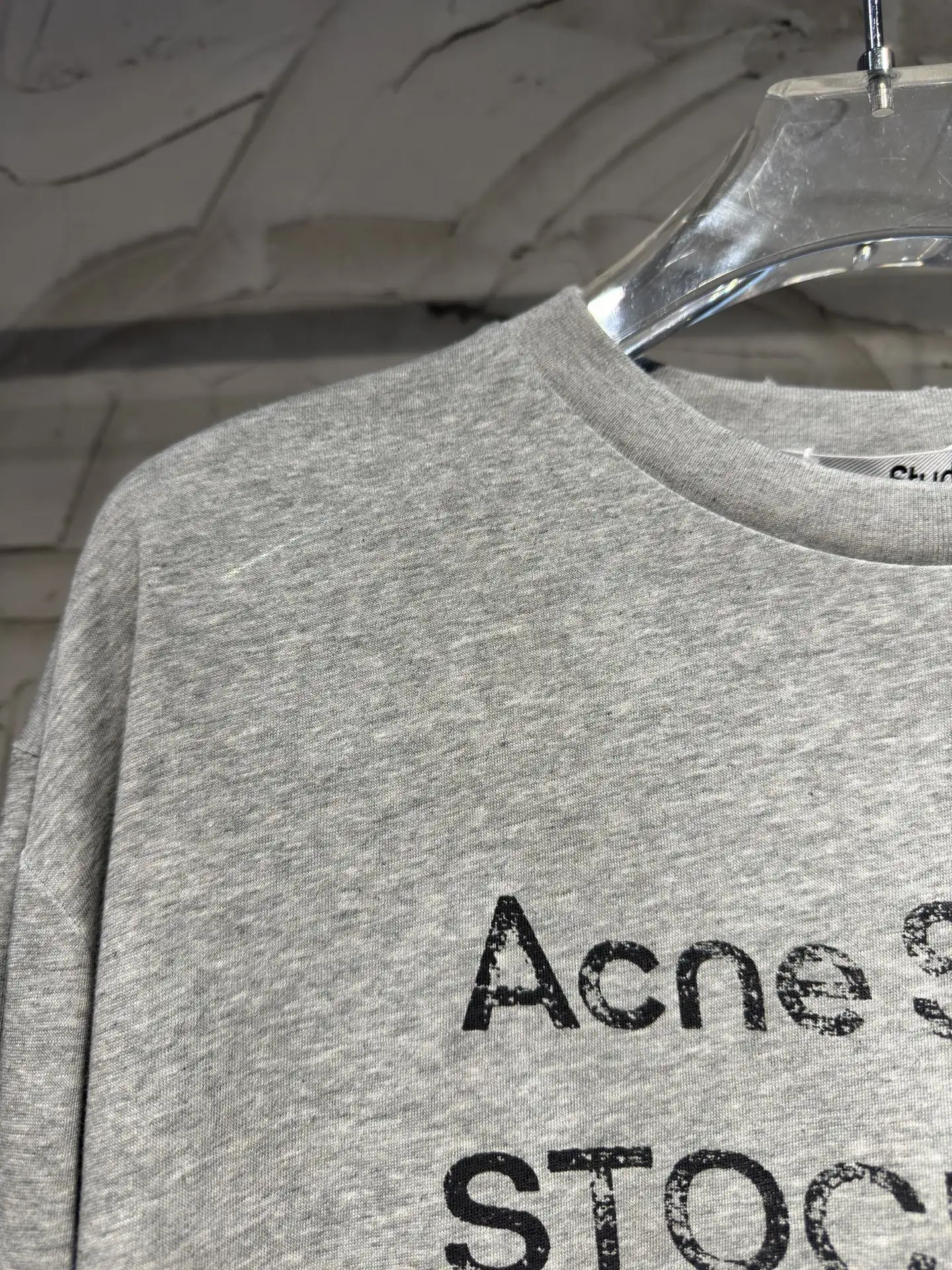 1996 Logo Distressed Long-Sleeve T-Shirt D15023015 — view 2