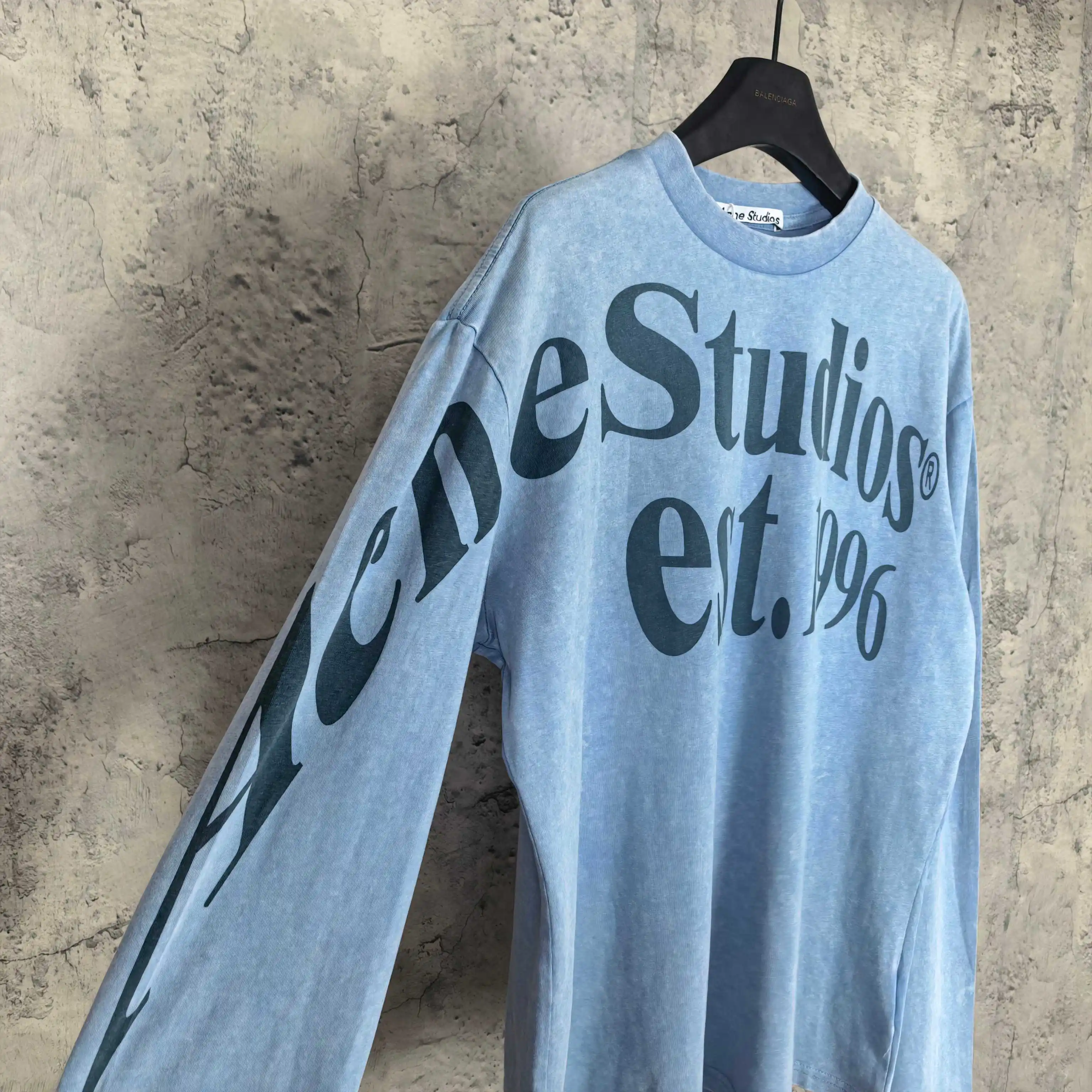 Logo Print Long-Sleeved T-Shirt D15023229 — view 7
