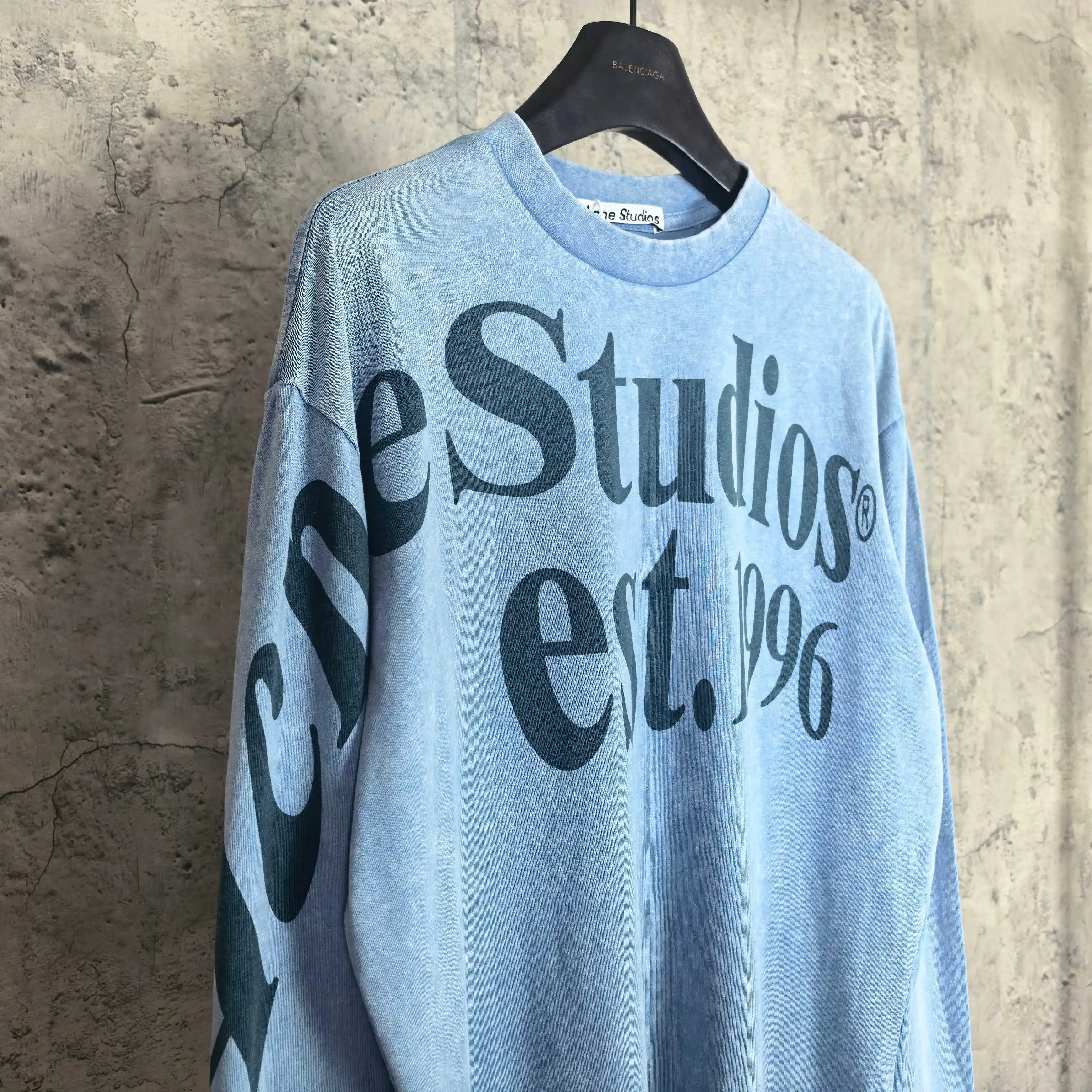Logo Print Long-Sleeved T-Shirt D15023229 — view 8