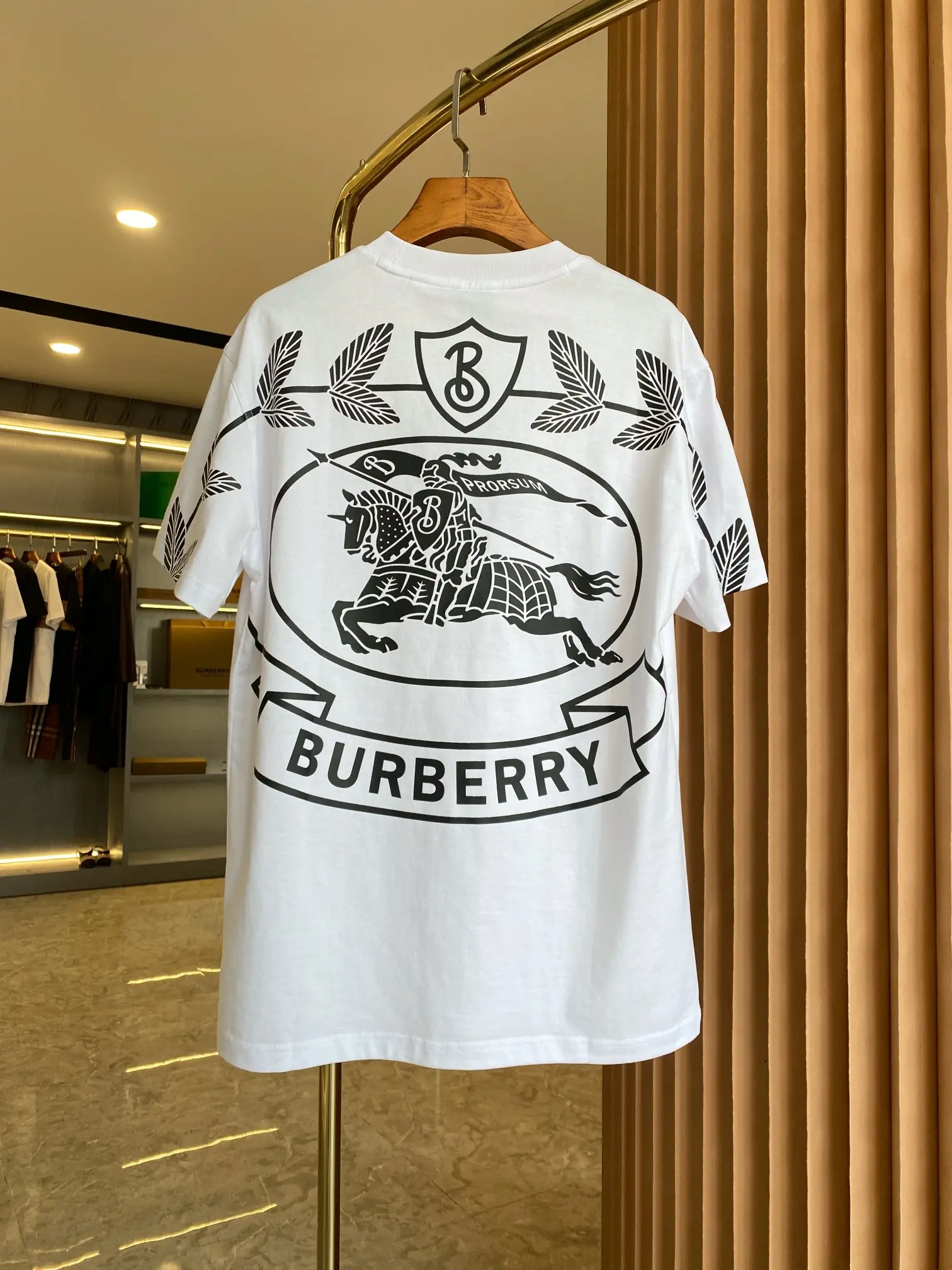 Equestrian Knight Print Cotton T-Shirt D15013110 — view 8