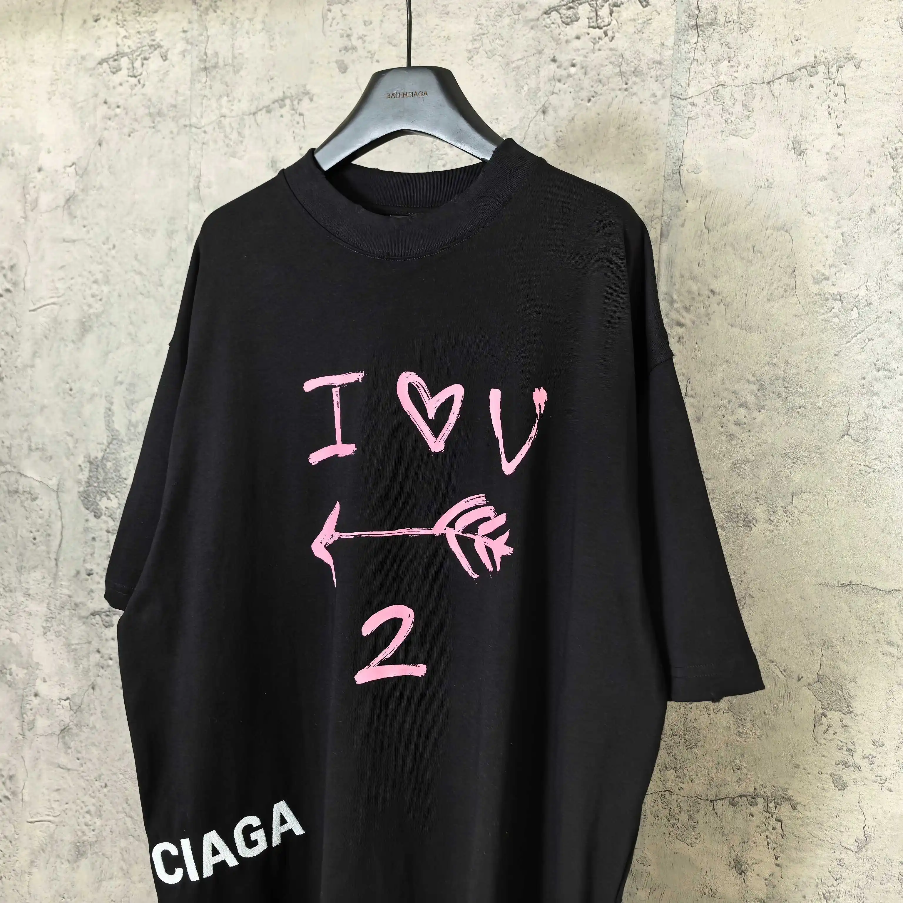 I Love U Medium Fit Graphic T-Shirt D15023192 — view 9
