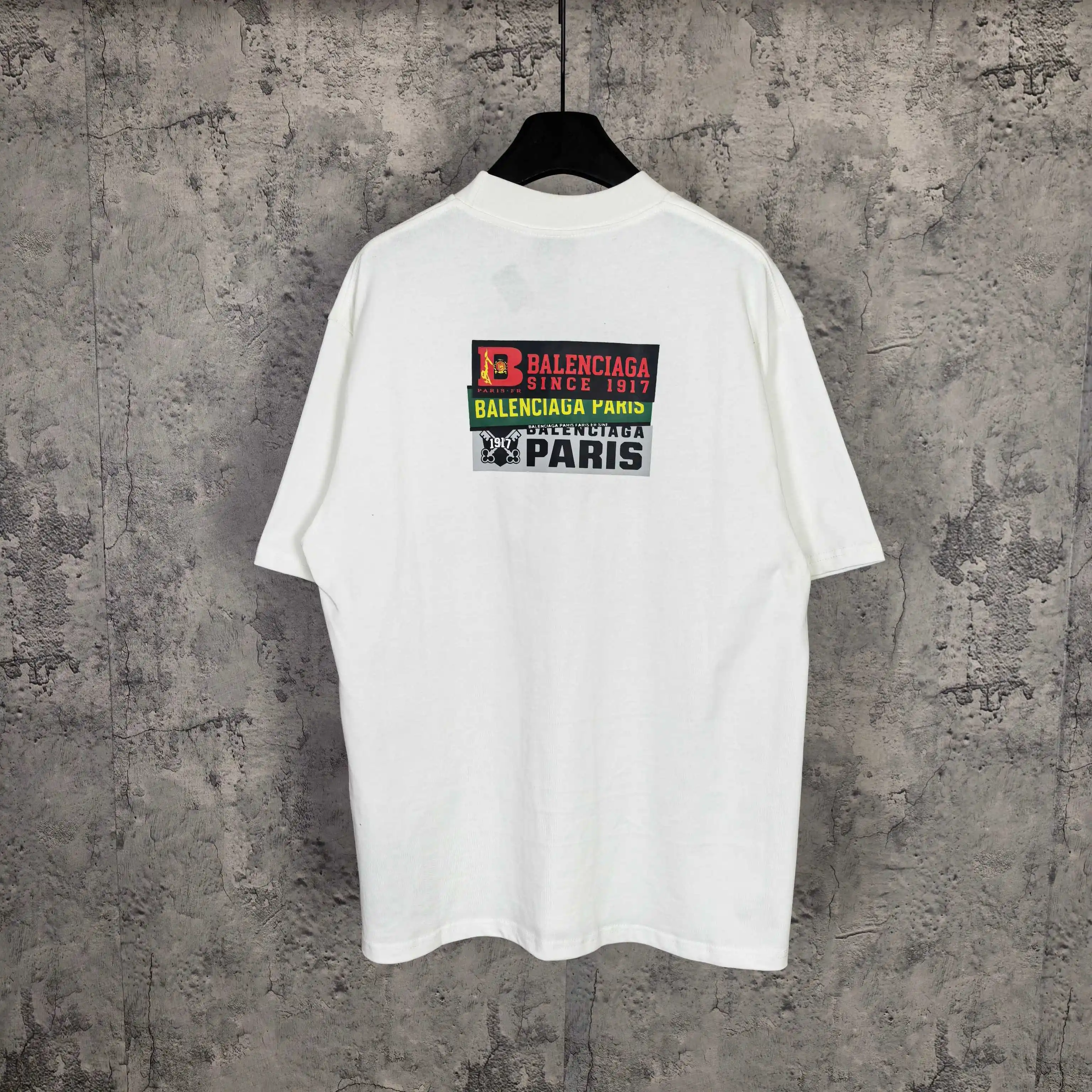 Bumper Stickers Medium Fit T-Shirt D15023174 — view 2