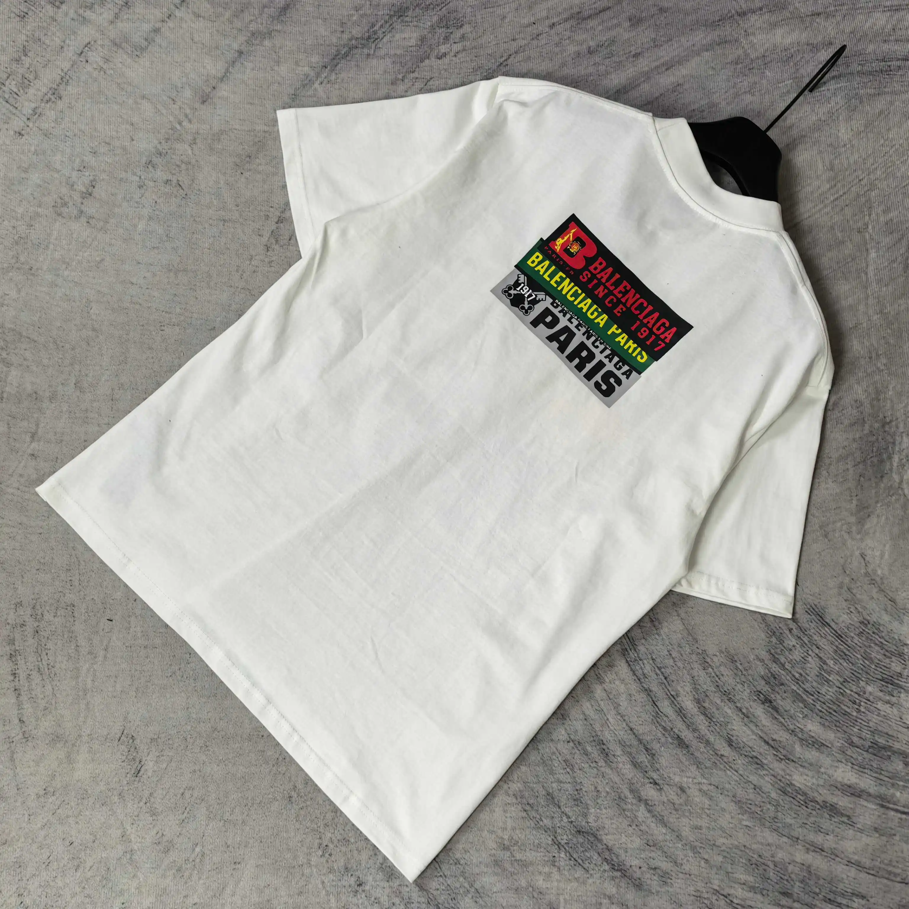 Bumper Stickers Medium Fit T-Shirt D15023174 — view 5