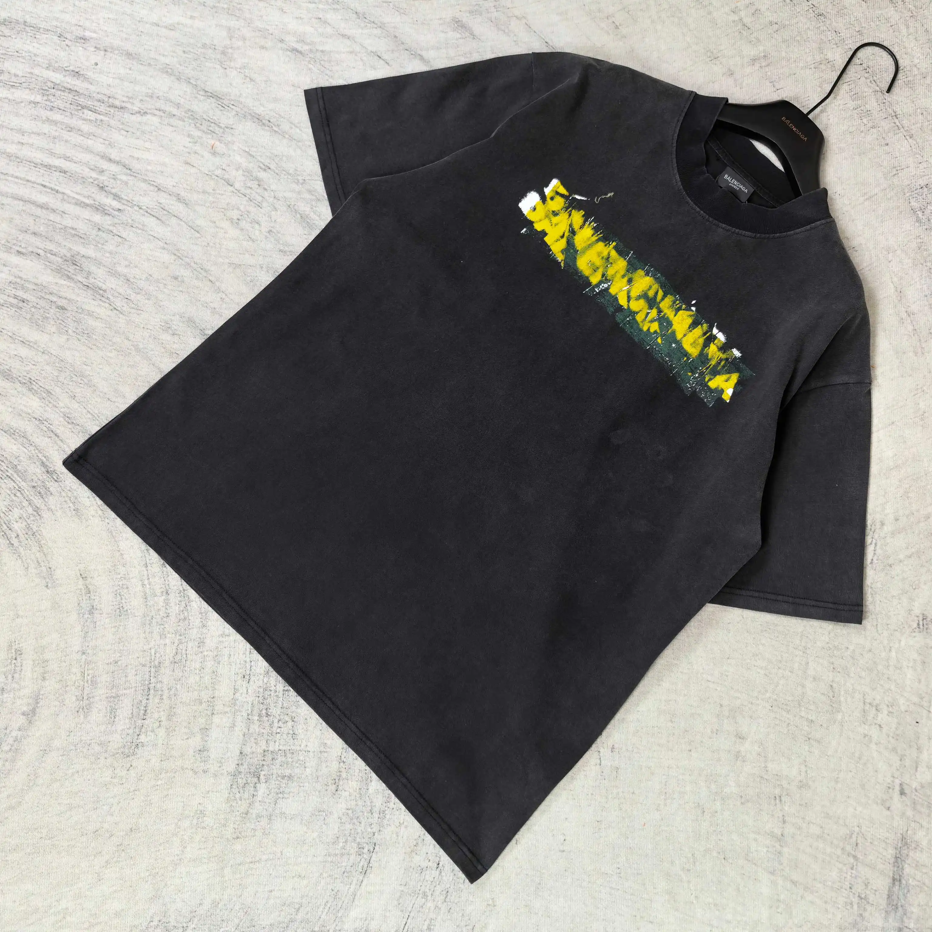 Messy Spray Logo Washed Cotton T-Shirt D15023195 — view 4