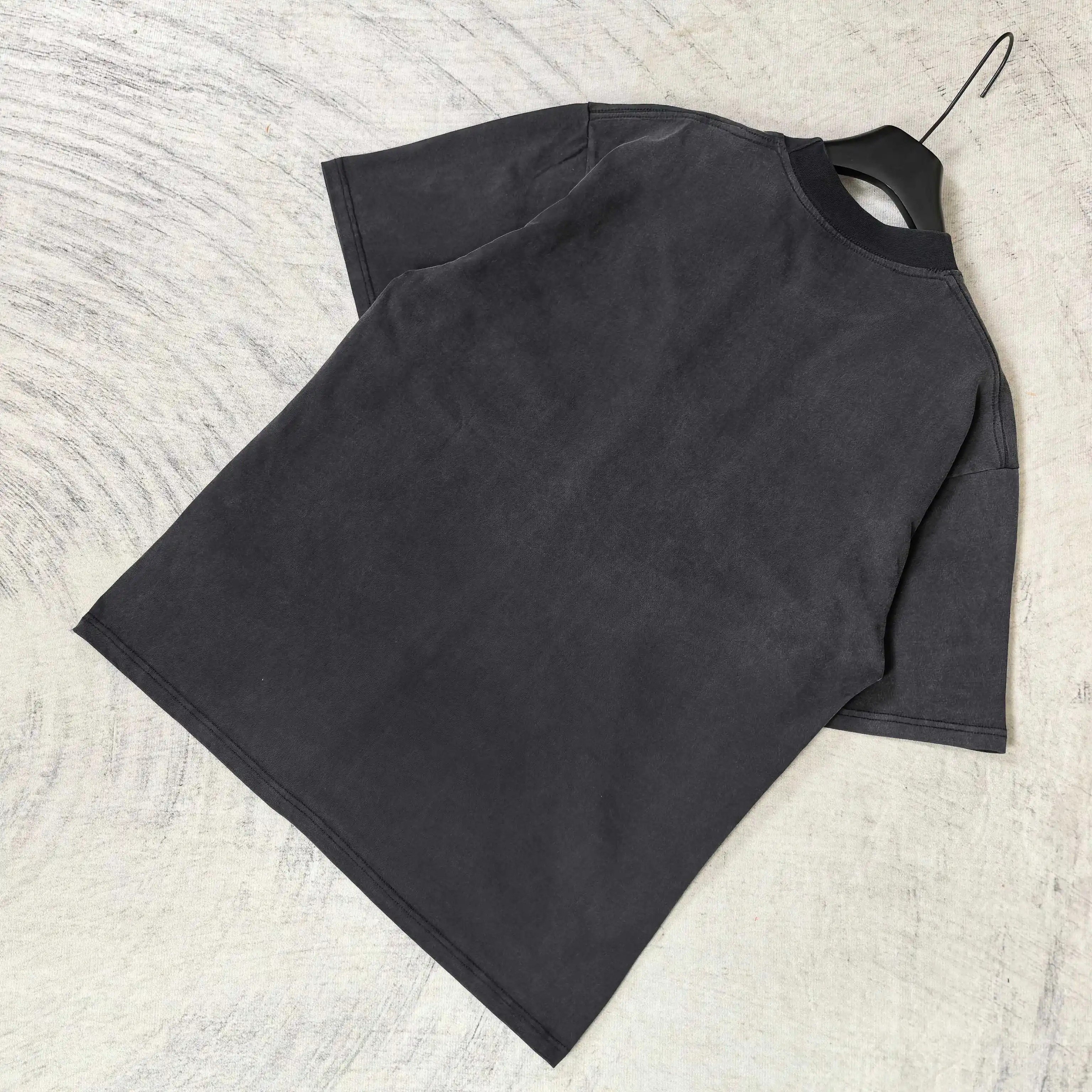 Messy Spray Logo Washed Cotton T-Shirt D15023195 — view 5