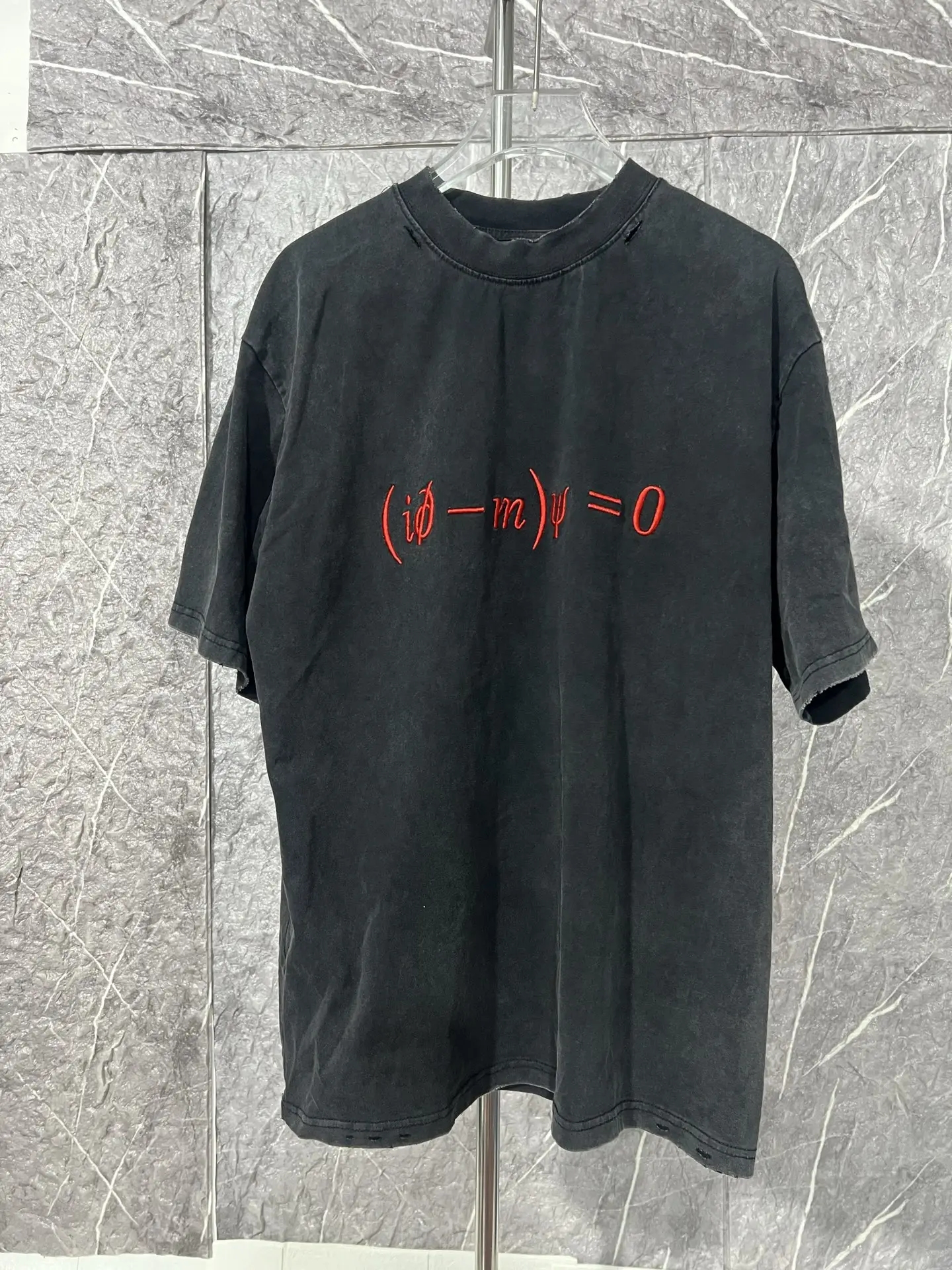 Dirac Equation Distressed Cotton T-Shirt D15013198