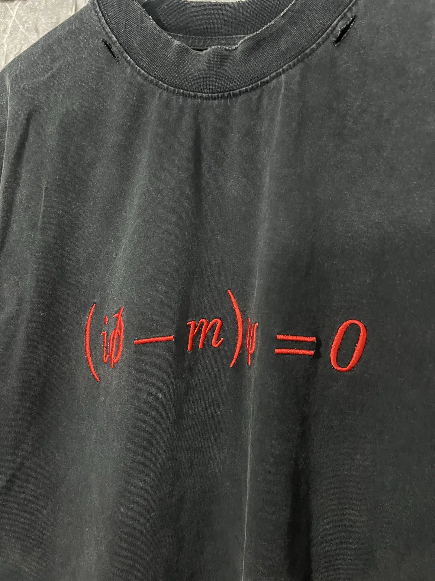 Dirac Equation Distressed Cotton T-Shirt D15013198 — view 3