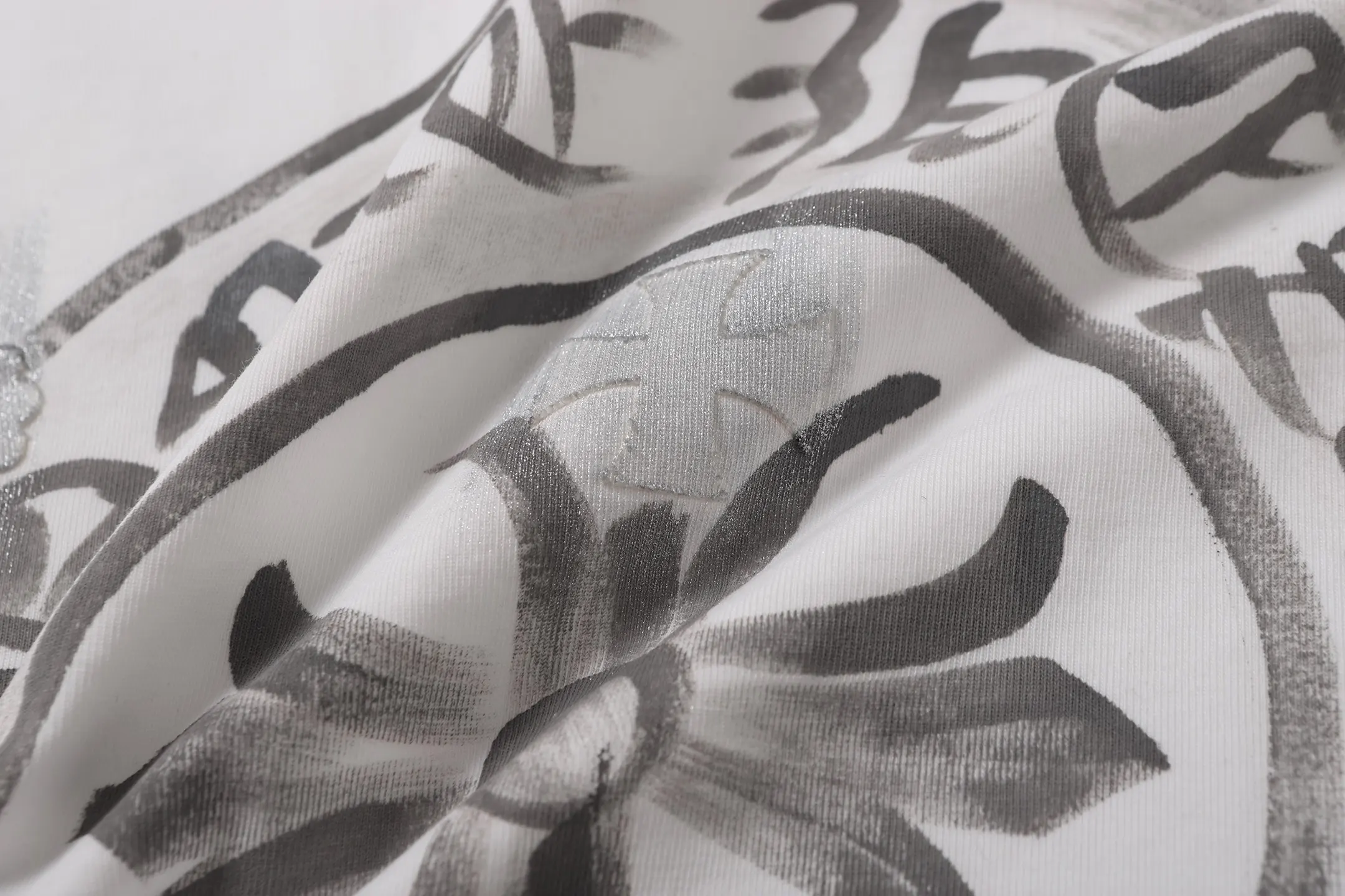 Hand-Painted Logo Cotton T-Shirt D15015173 — view 8