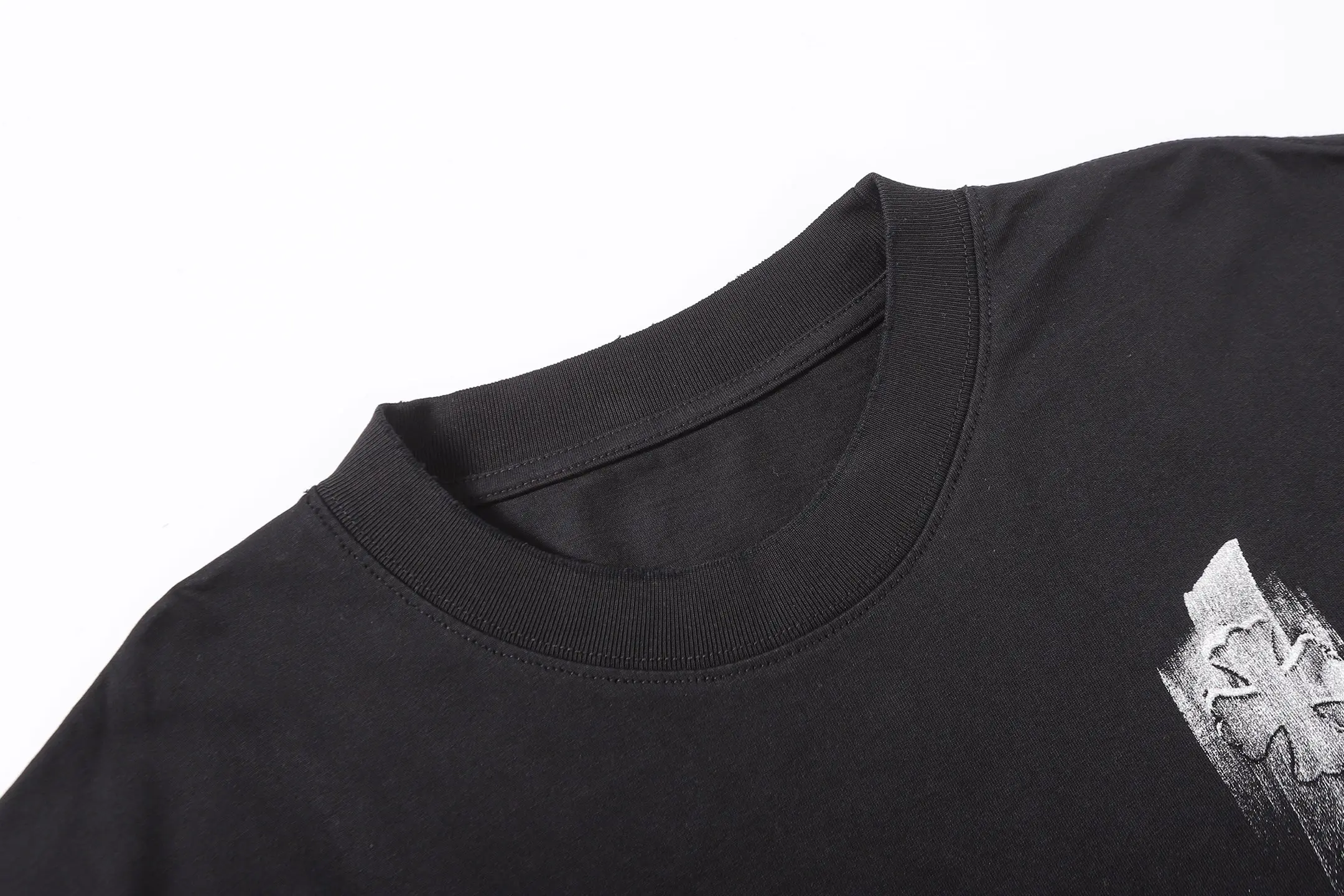 Hand-Painted Logo Cotton T-Shirt D15015172 — view 3