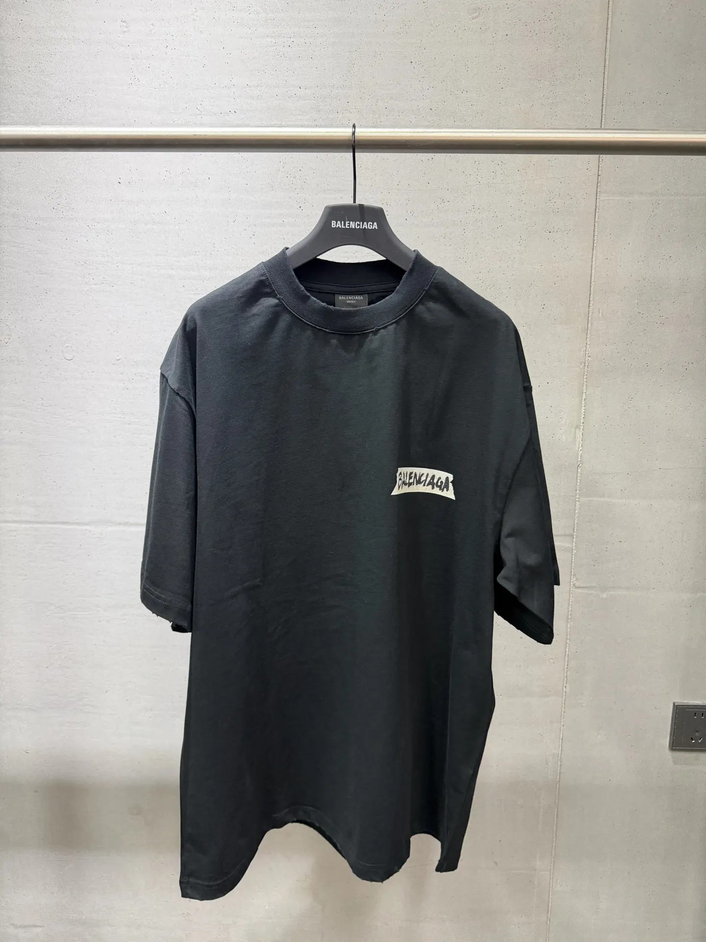 Tape Logo Oversized Cotton T-Shirt D15018755