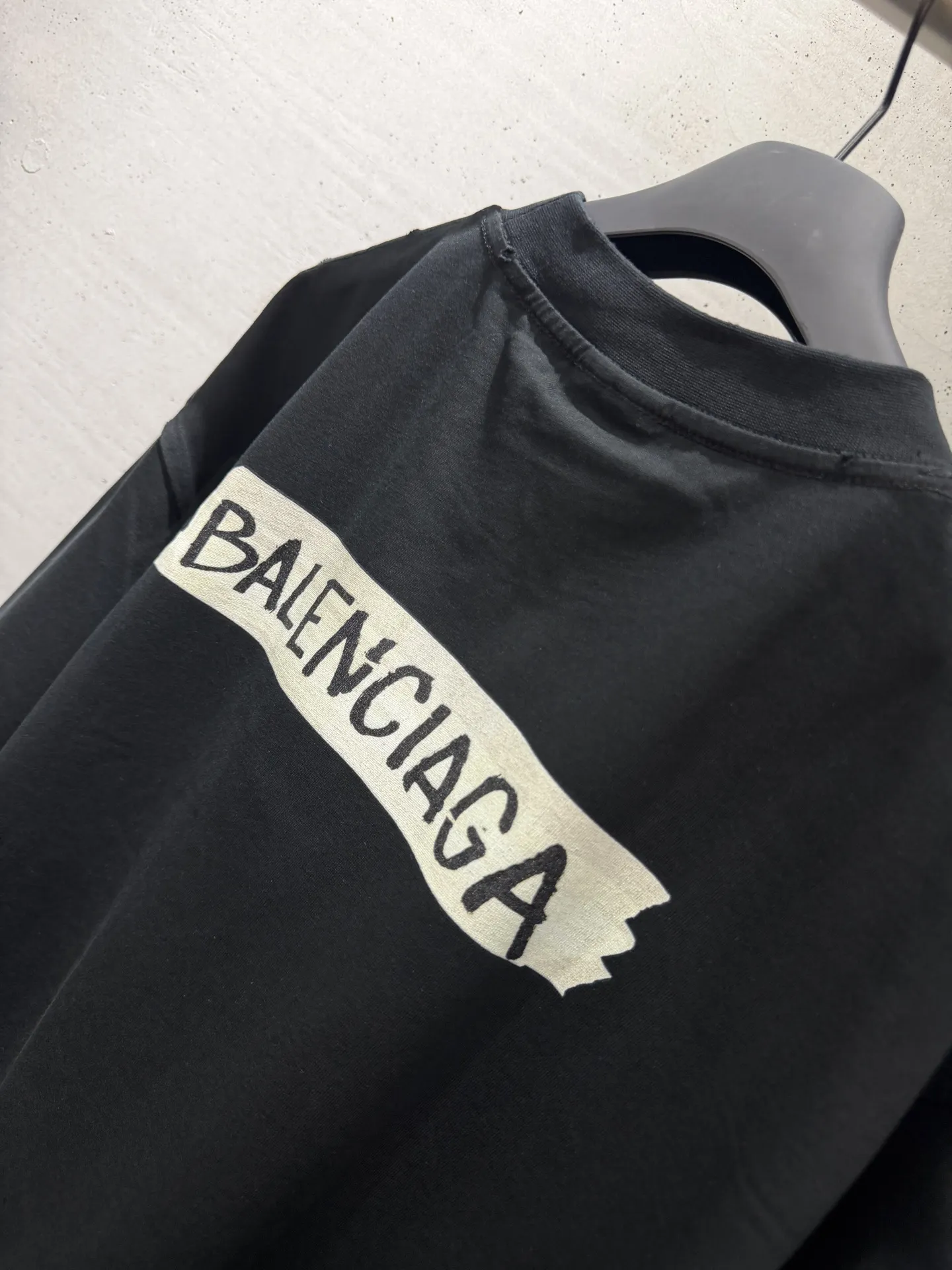 Tape Logo Oversized Cotton T-Shirt D15018755 — view 7
