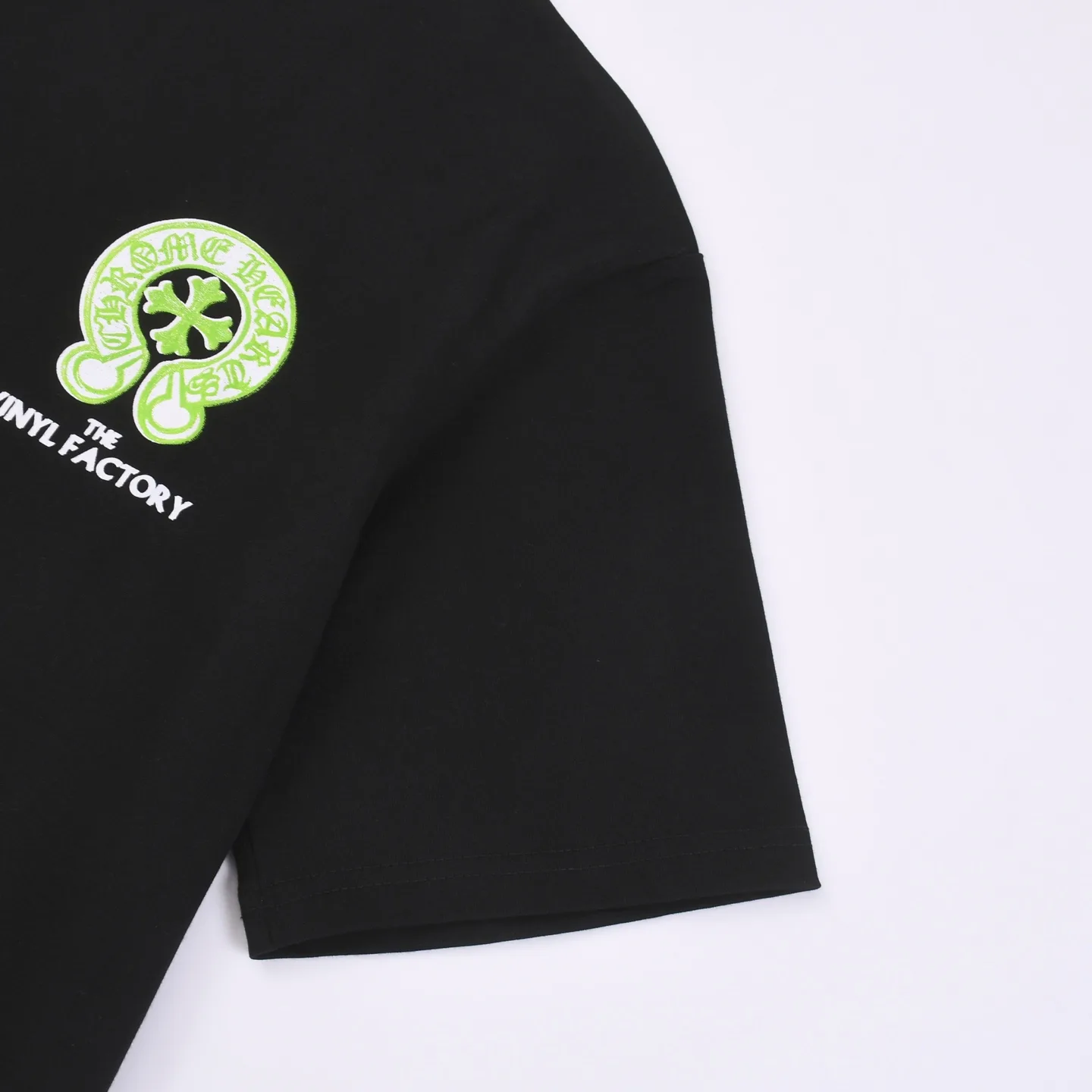 Chrome Hearts Vinyl Factory Logo T-Shirt D15512818 — view 4