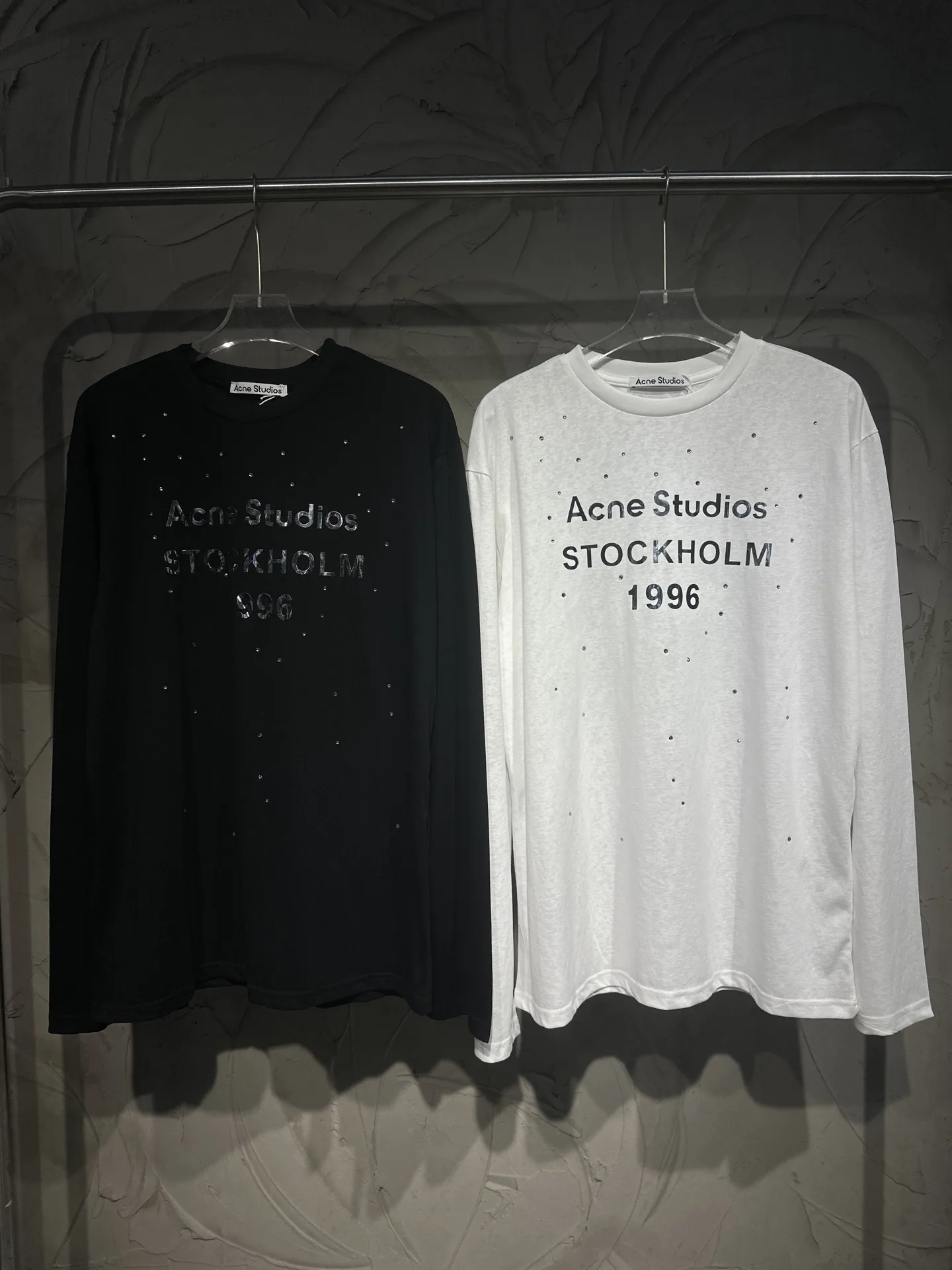 1996 Rhinestone Logo Long-Sleeve T-Shirt D15523051 — view 9