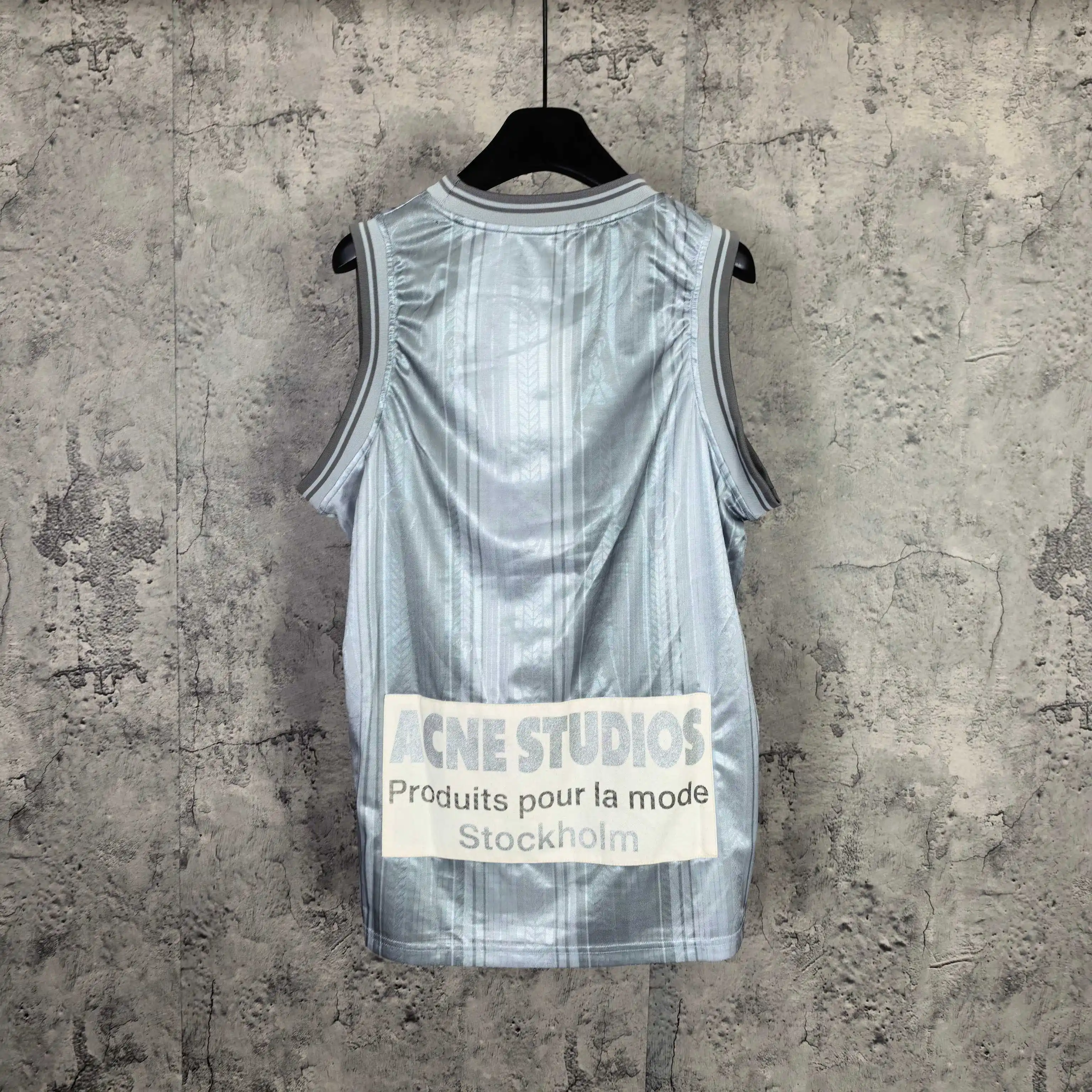Logo-Print Mesh Football Jersey Vest D15523279 — view 2