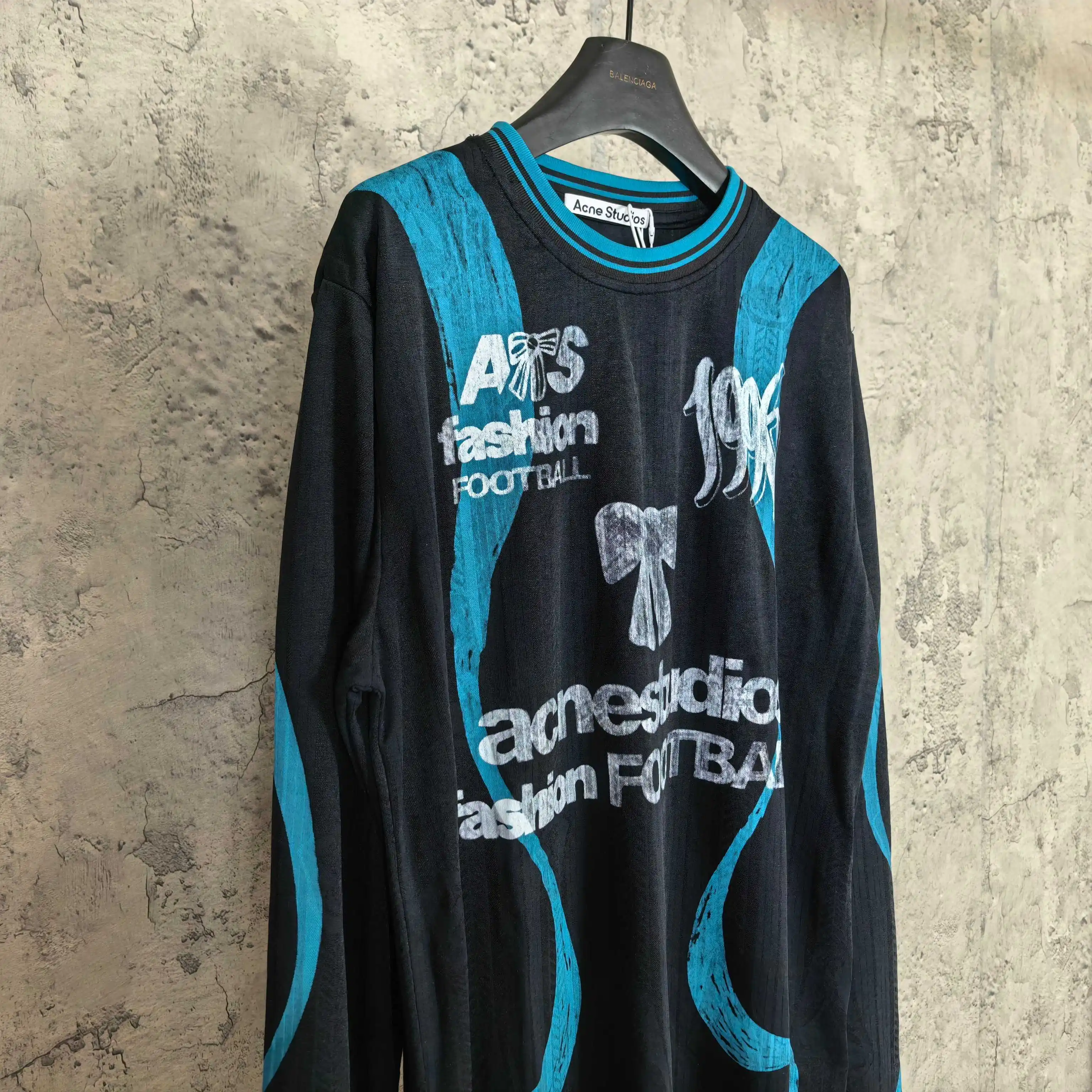 Long-Sleeve Graphic Football Jersey D15523254 — view 7