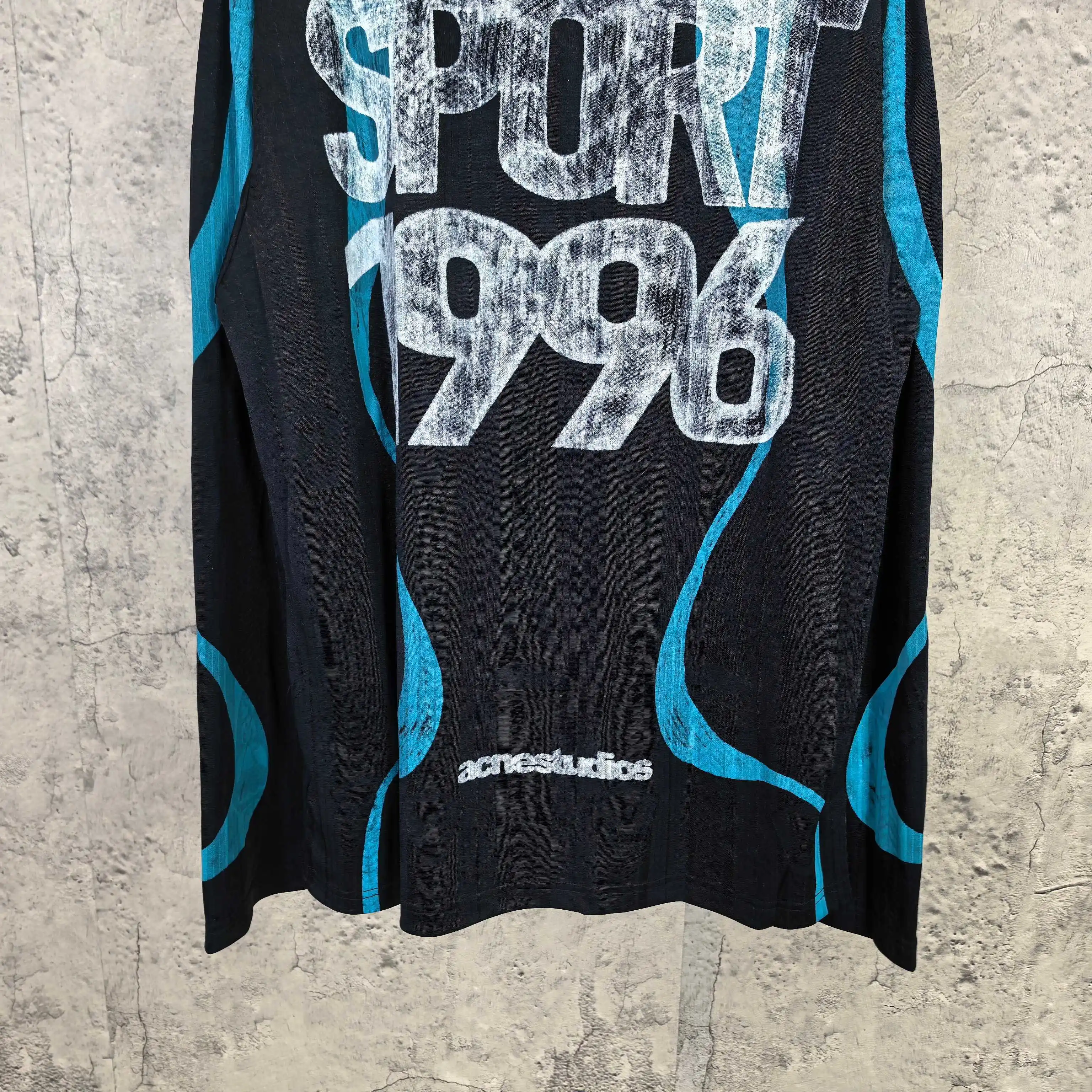 Long-Sleeve Graphic Football Jersey D15523254 — view 12