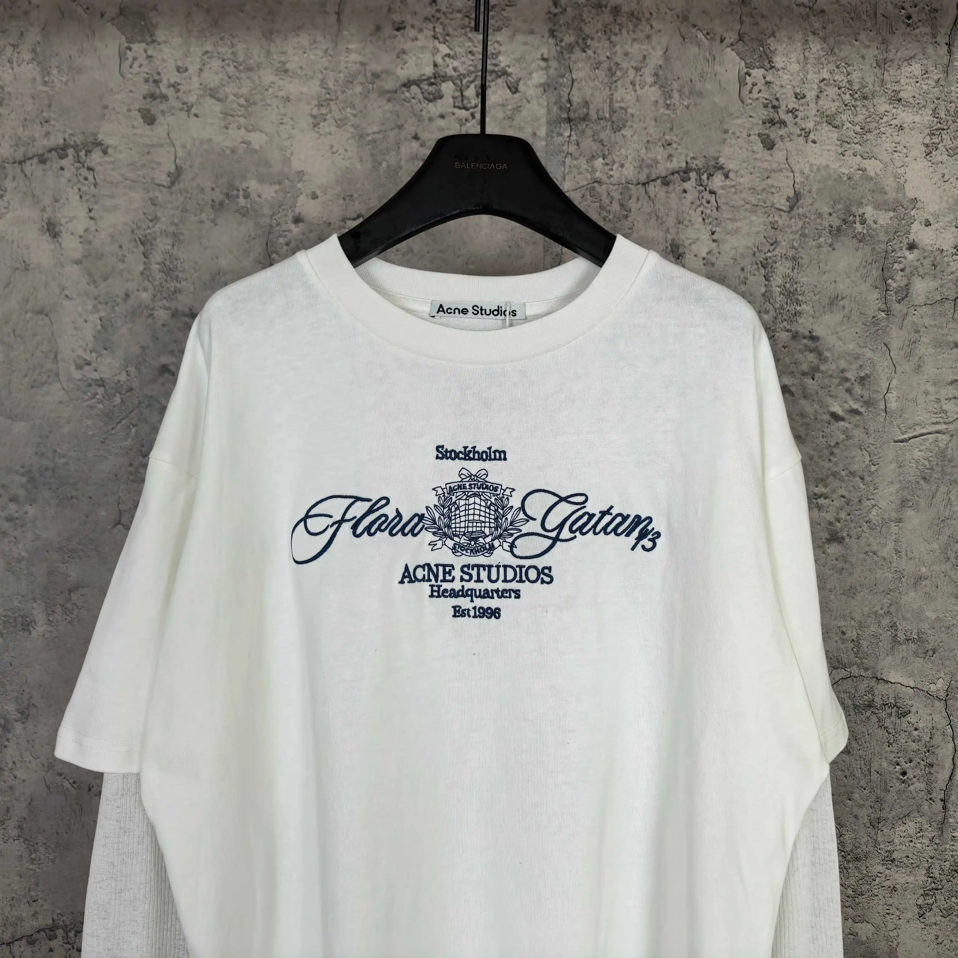 Layered Mesh Long-Sleeve Embroidered T-Shirt D15523257 — view 3