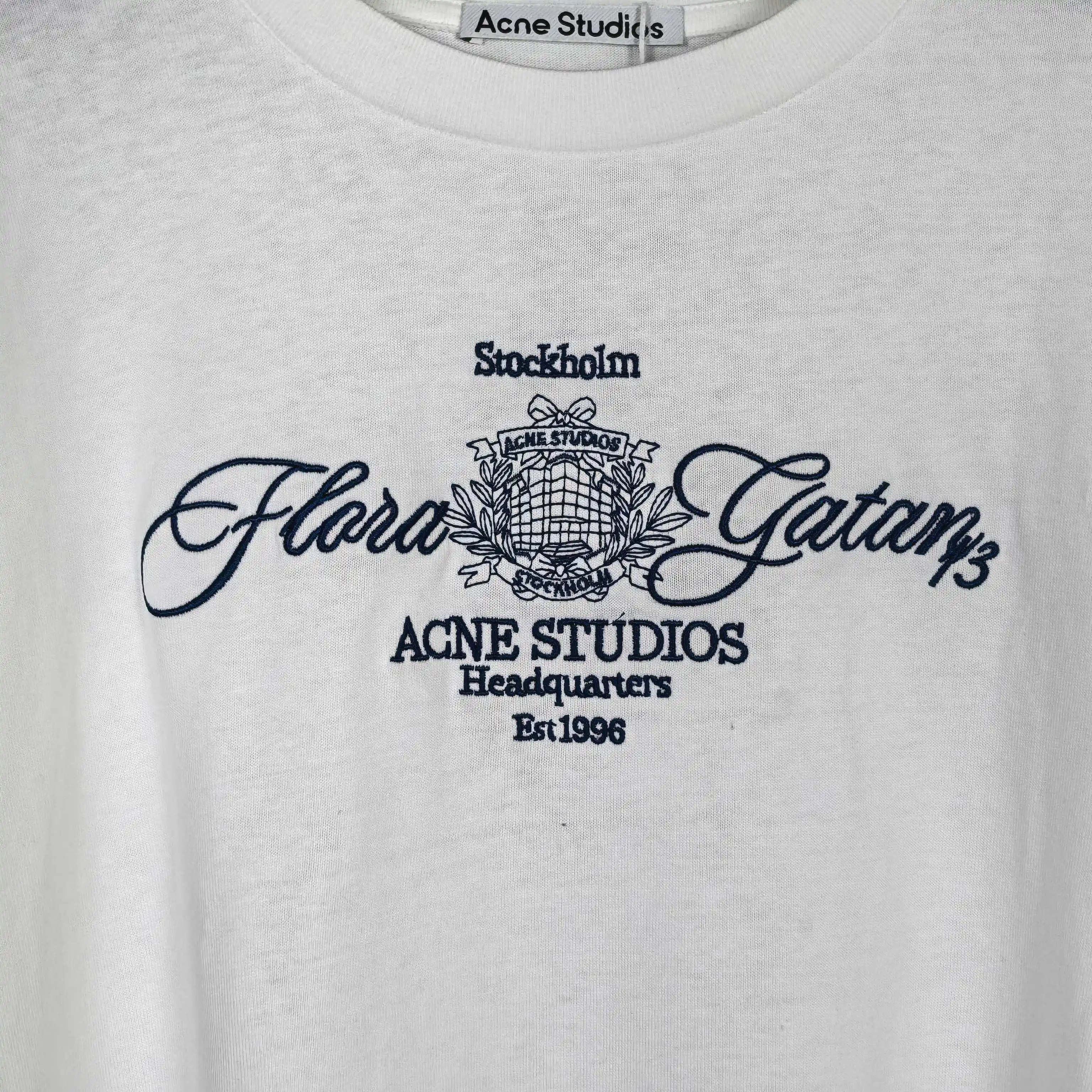 Layered Mesh Long-Sleeve Embroidered T-Shirt D15523257 — view 8