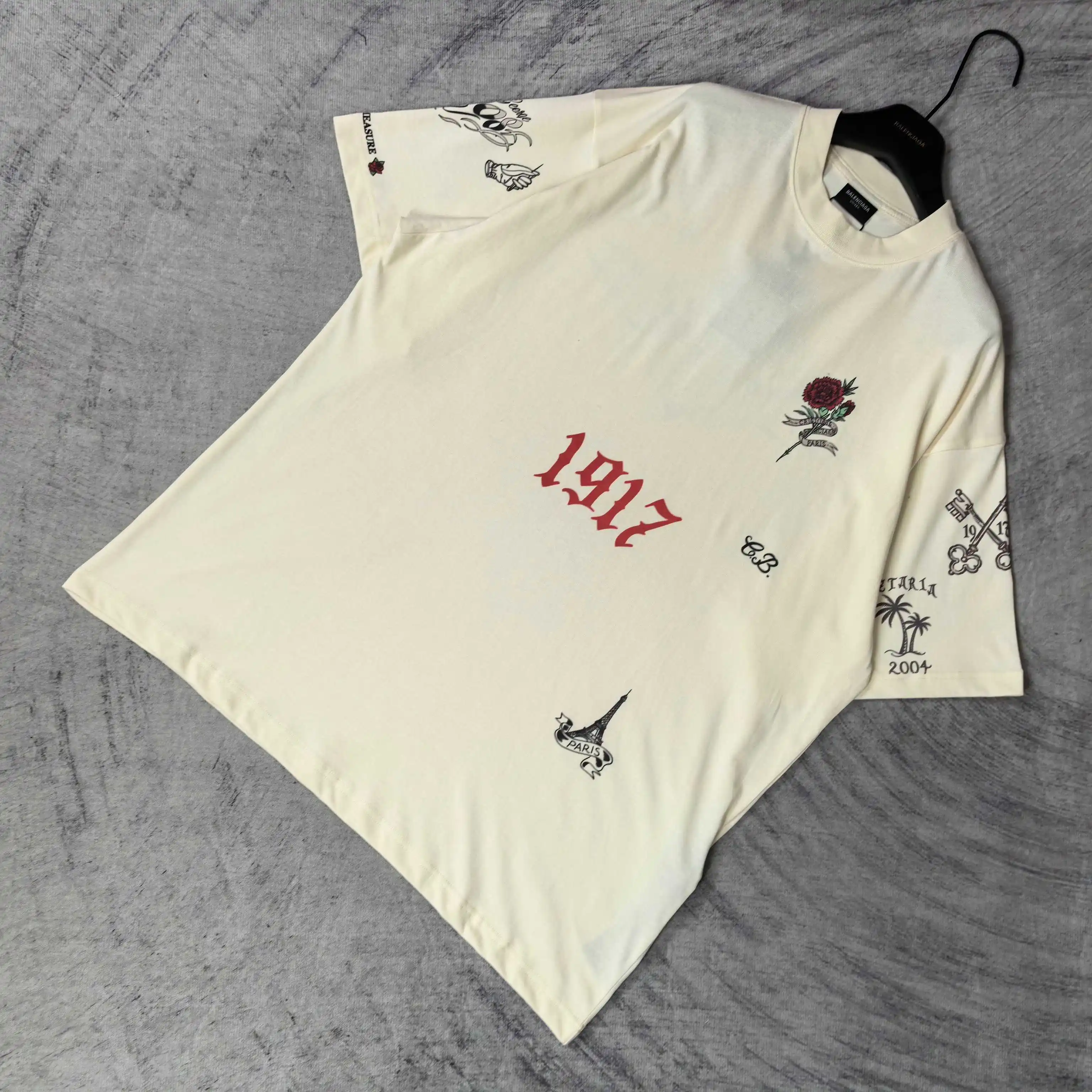 Tattoo Logo Print Medium Fit T-Shirt D15523163 — view 4