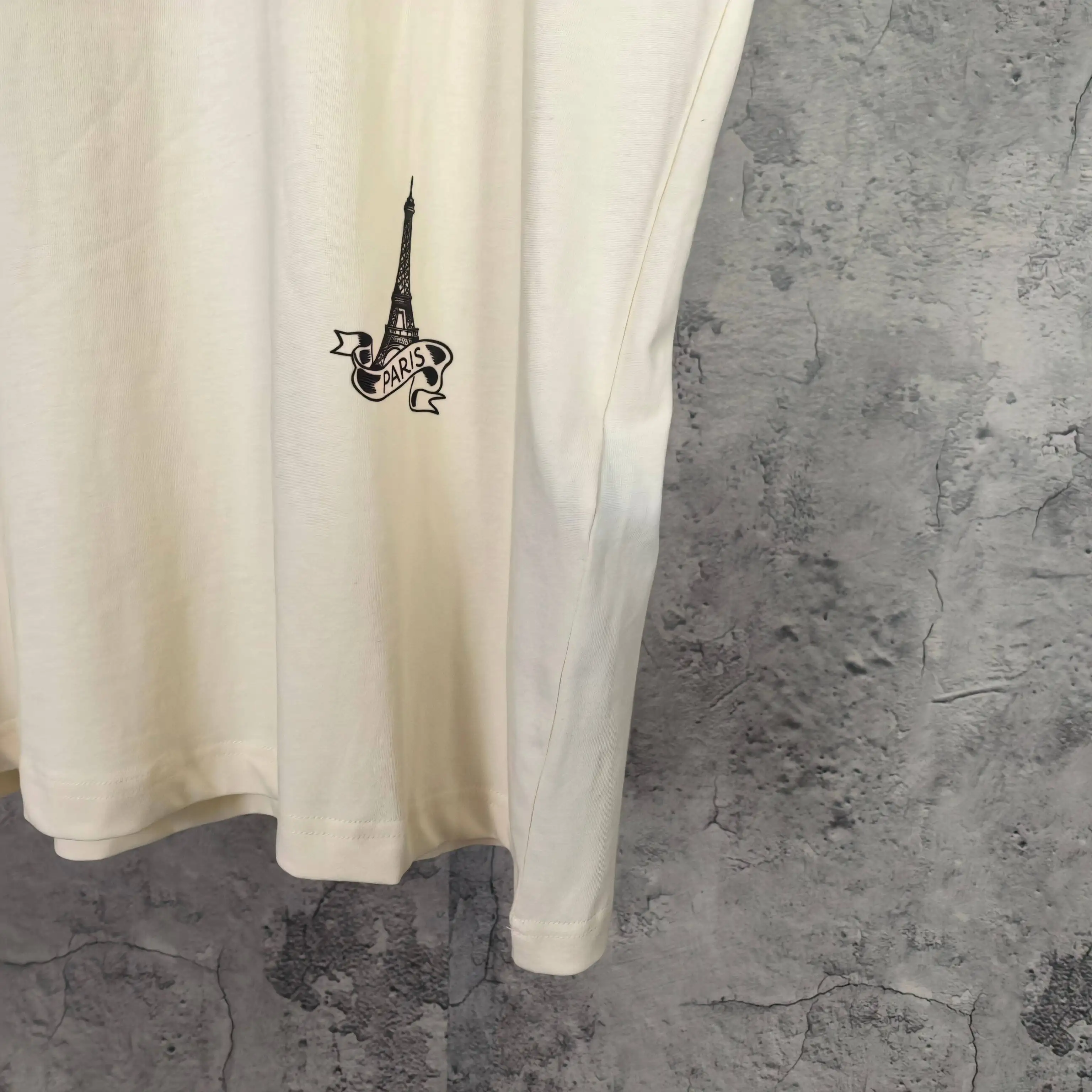 Tattoo Logo Print Medium Fit T-Shirt D15523163 — view 13