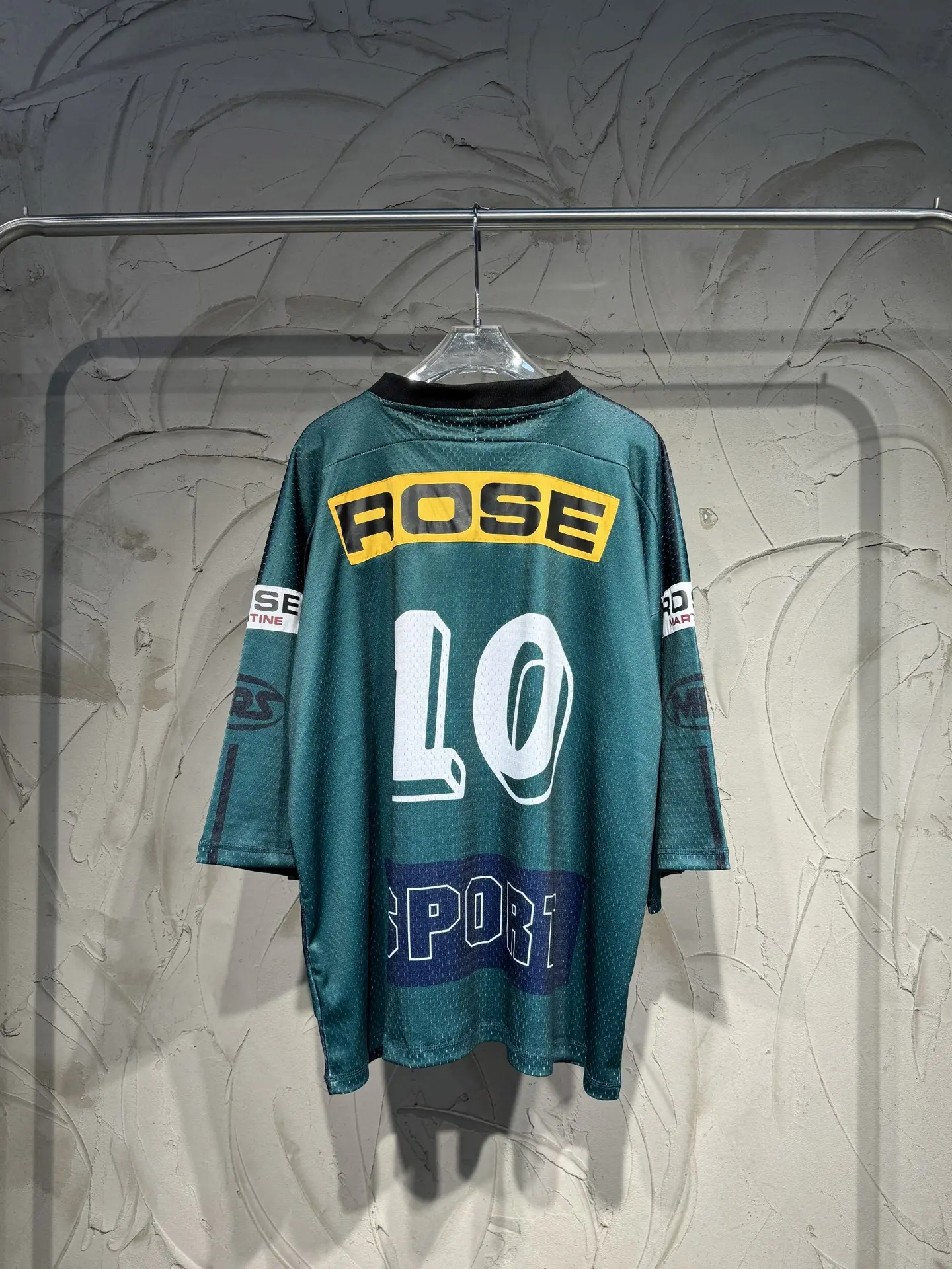Oversized Logo-Print Mesh Football Jersey D15523038 — view 2