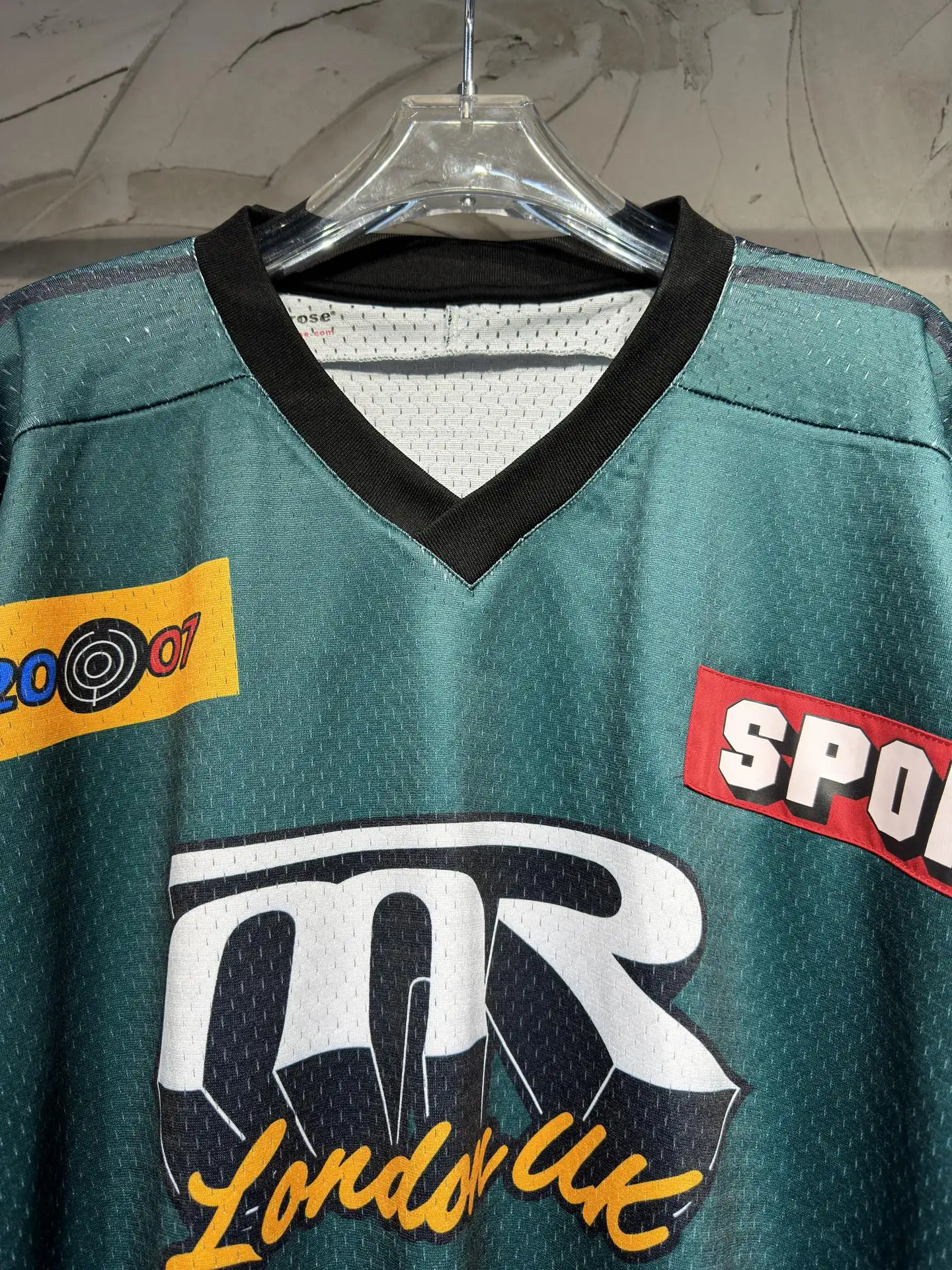 Oversized Logo-Print Mesh Football Jersey D15523038 — view 5