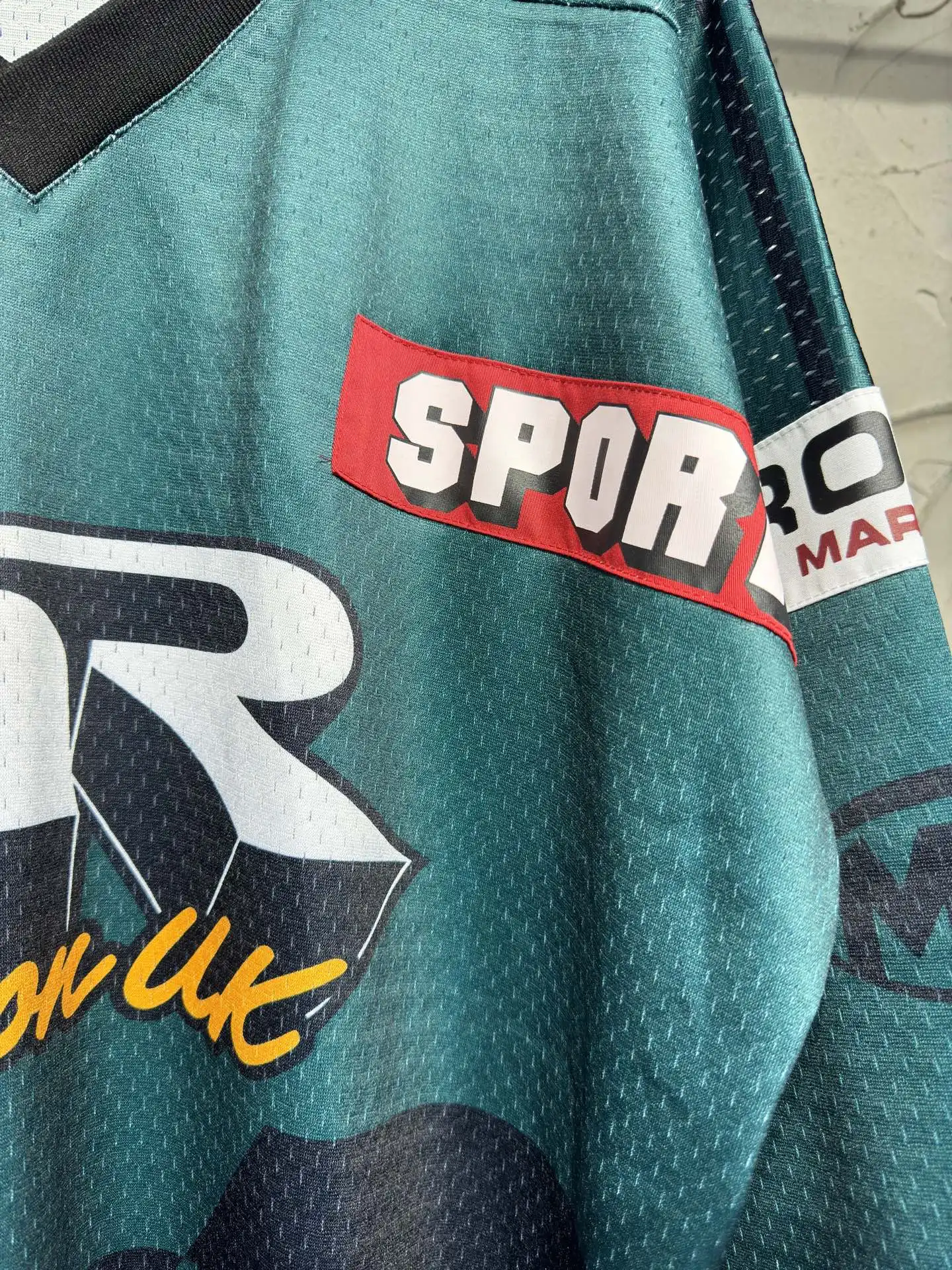 Oversized Logo-Print Mesh Football Jersey D15523038 — view 7