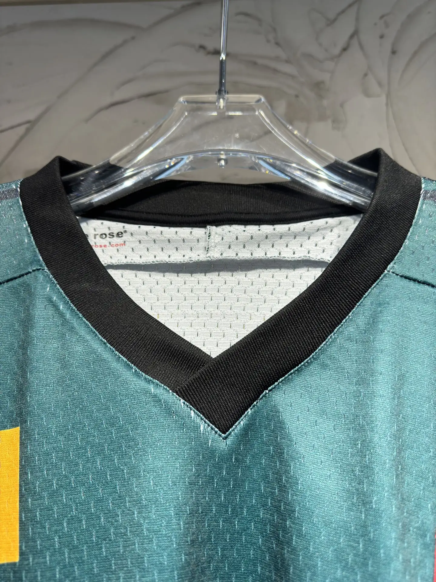 Oversized Logo-Print Mesh Football Jersey D15523038 — view 14