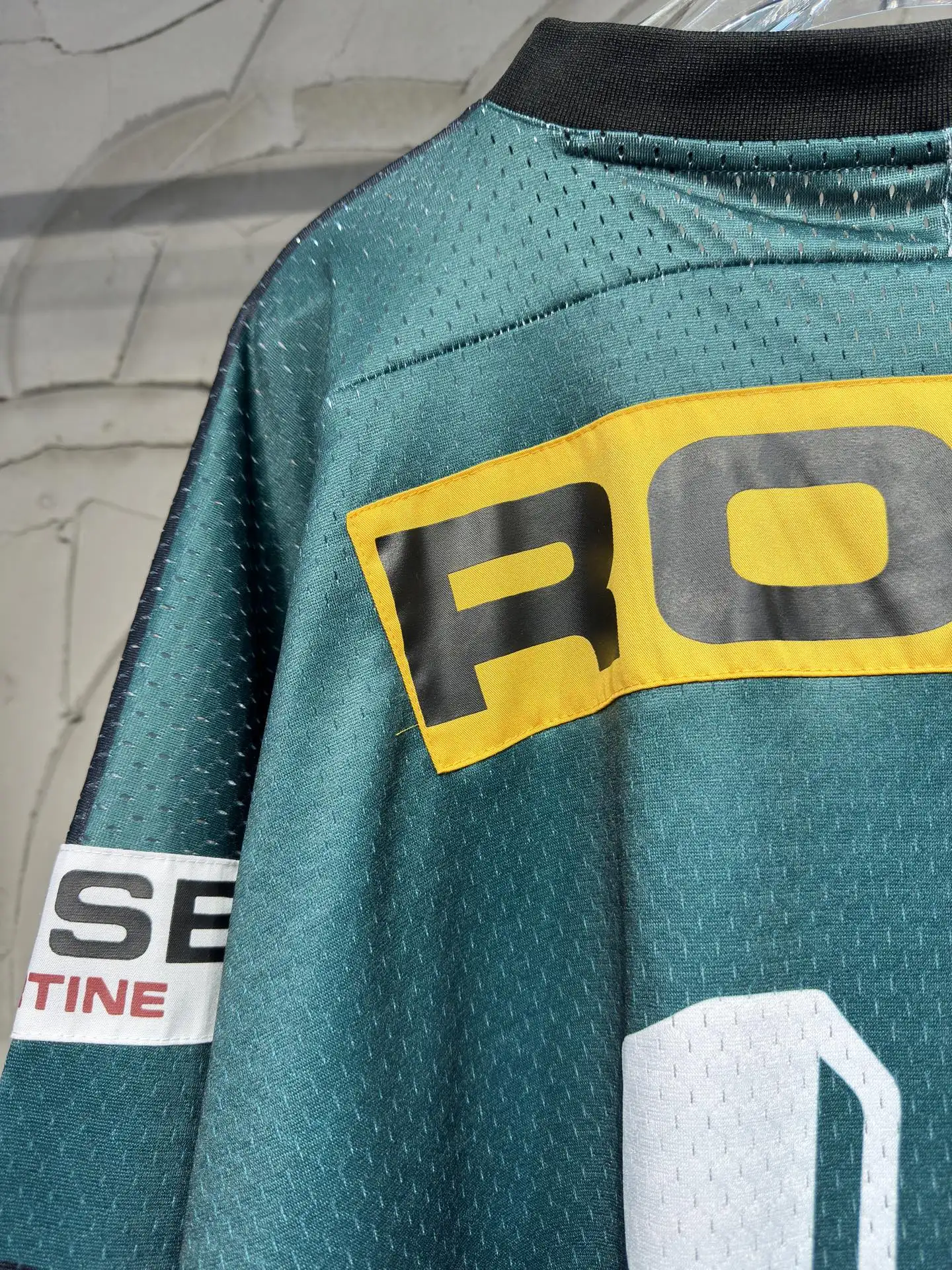 Oversized Logo-Print Mesh Football Jersey D15523038 — view 16