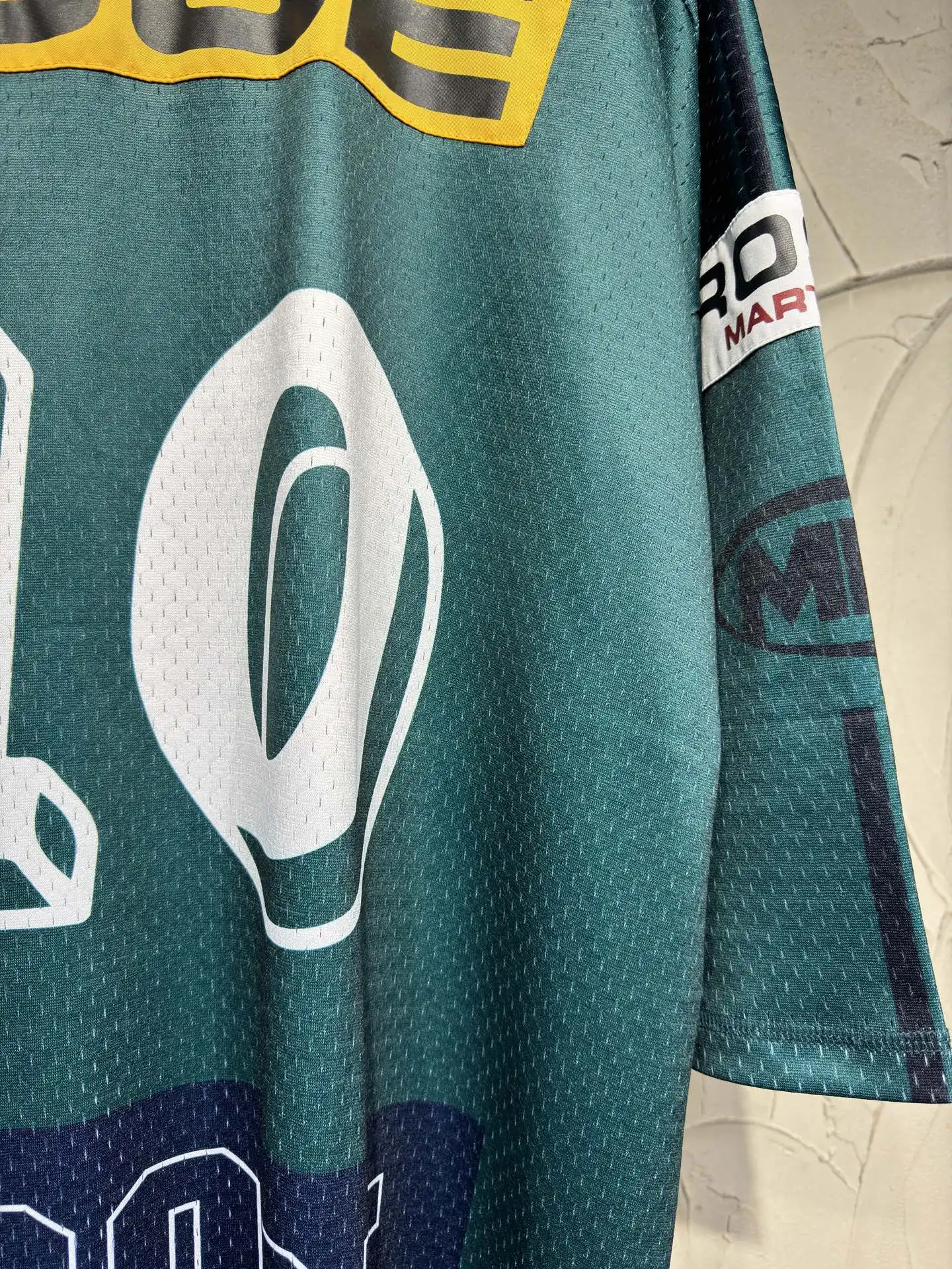 Oversized Logo-Print Mesh Football Jersey D15523038 — view 20
