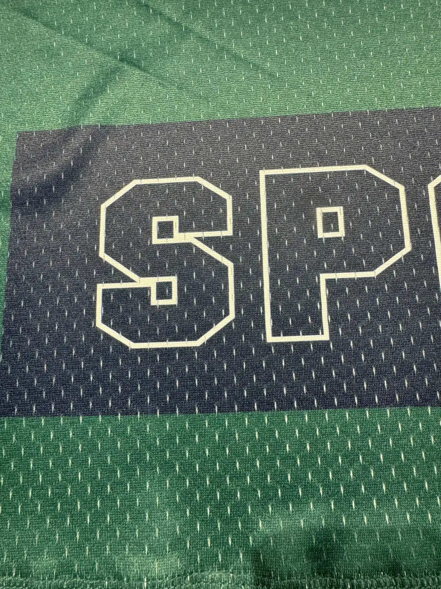 Oversized Logo-Print Mesh Football Jersey D15523038 — view 31