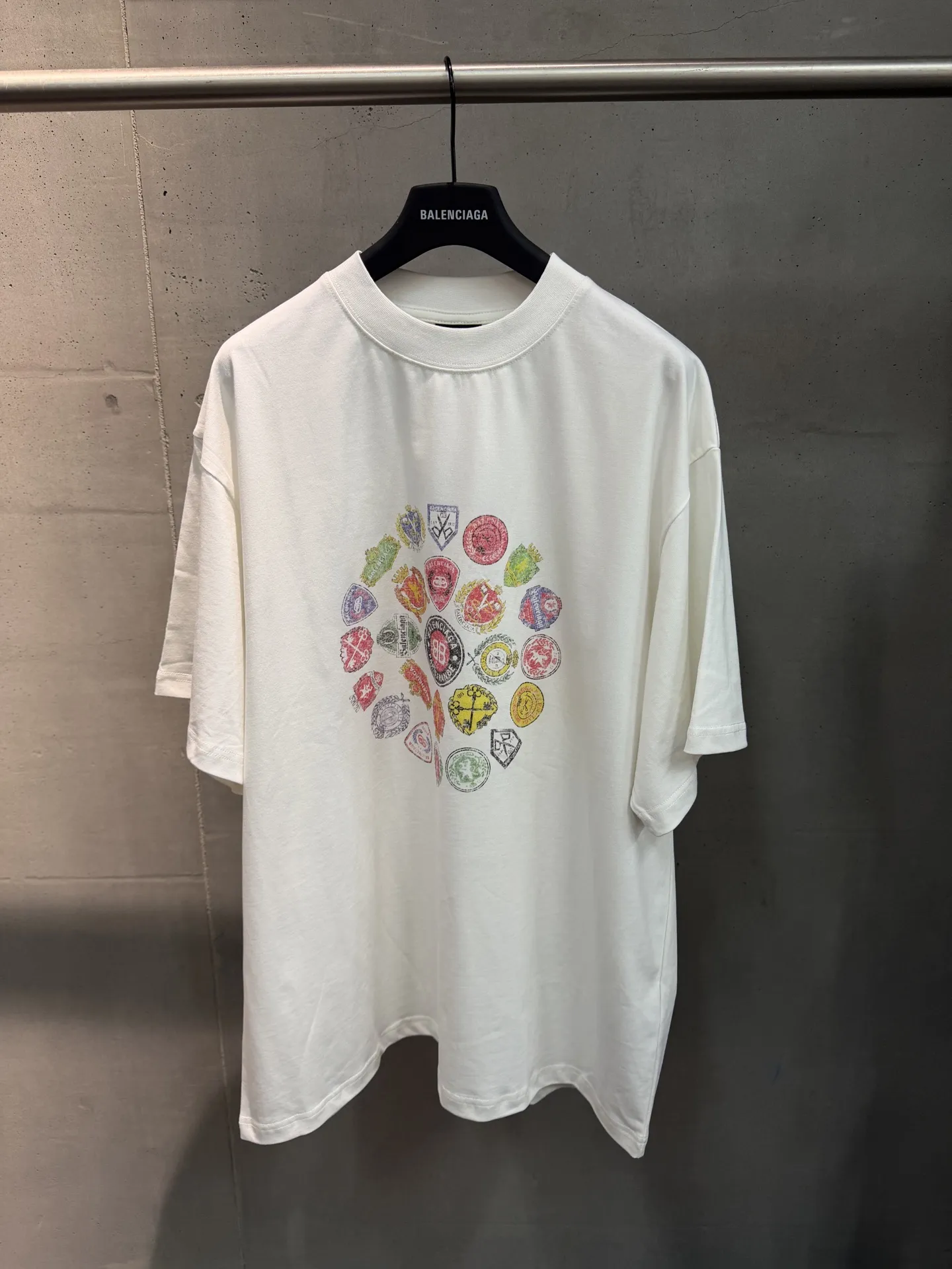 Crest Logo Graphic Oversized T-Shirt D15518728