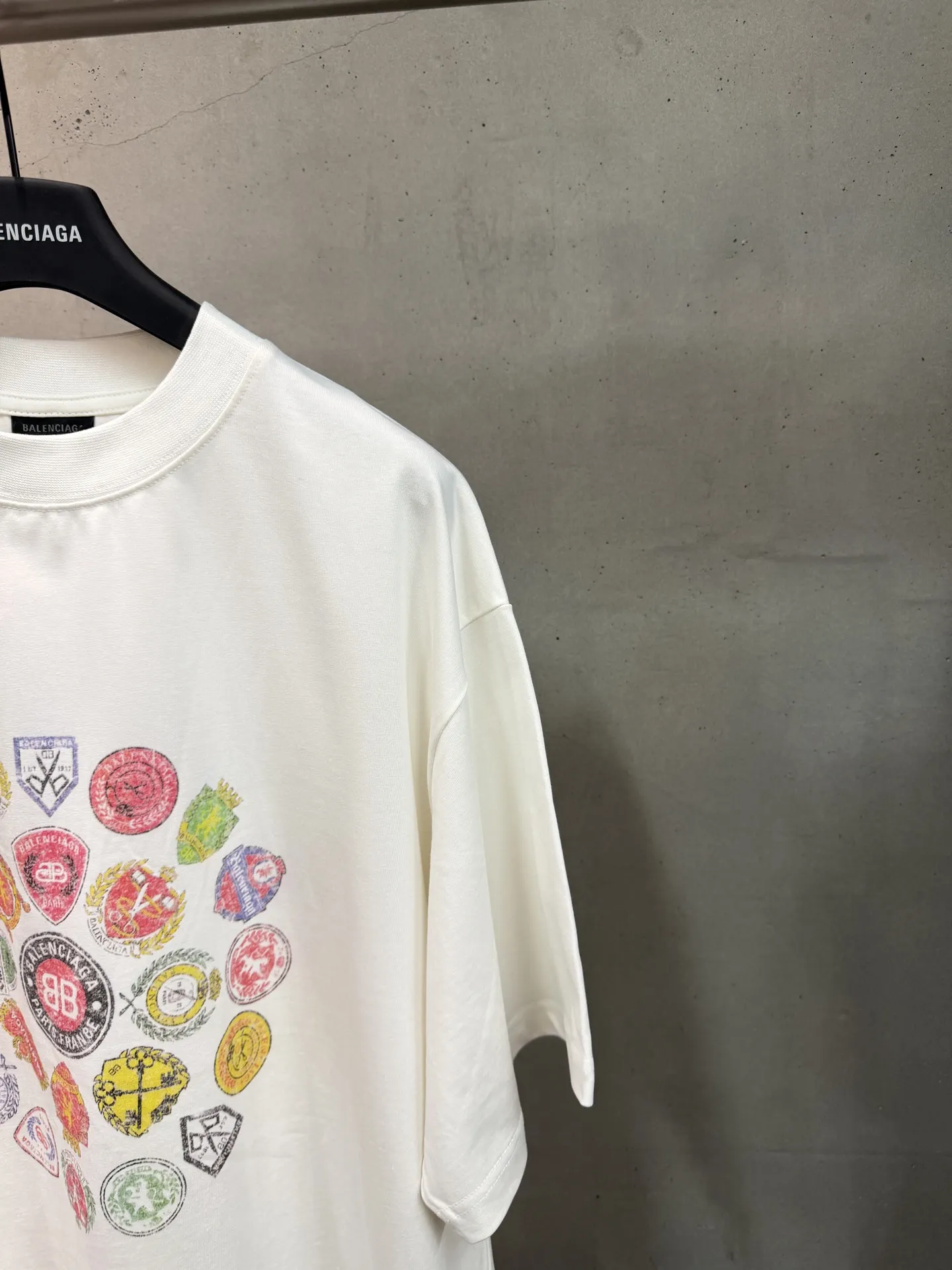 Crest Logo Graphic Oversized T-Shirt D15518728 — view 4