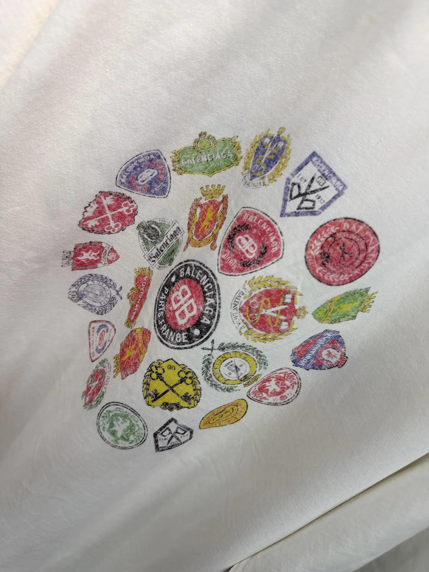 Crest Logo Graphic Oversized T-Shirt D15518728 — view 5