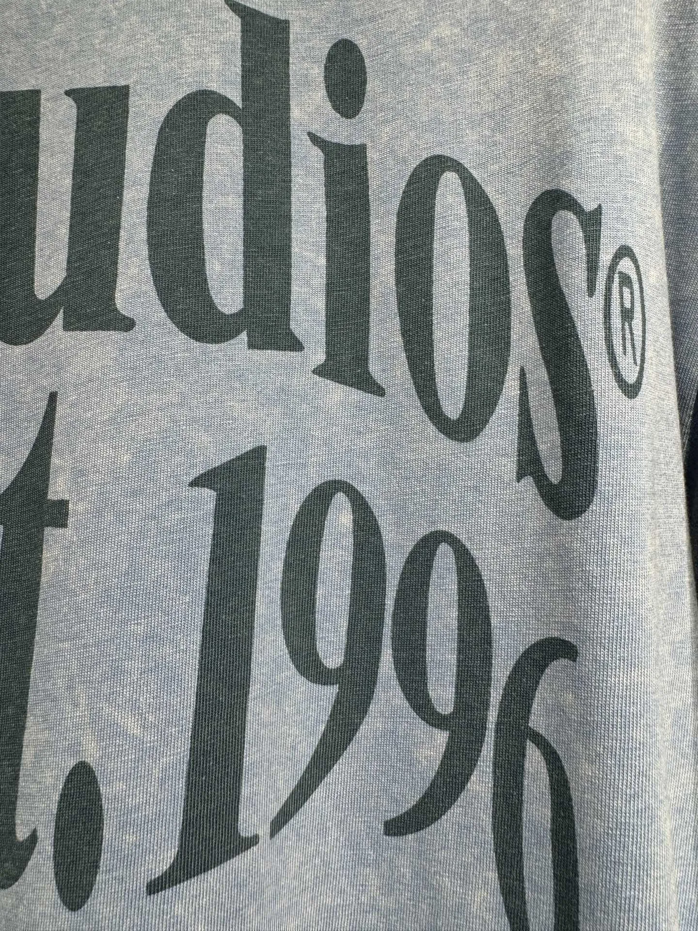 Logo Print Acid-Wash Long-Sleeved T-Shirt D16023059 — view 7
