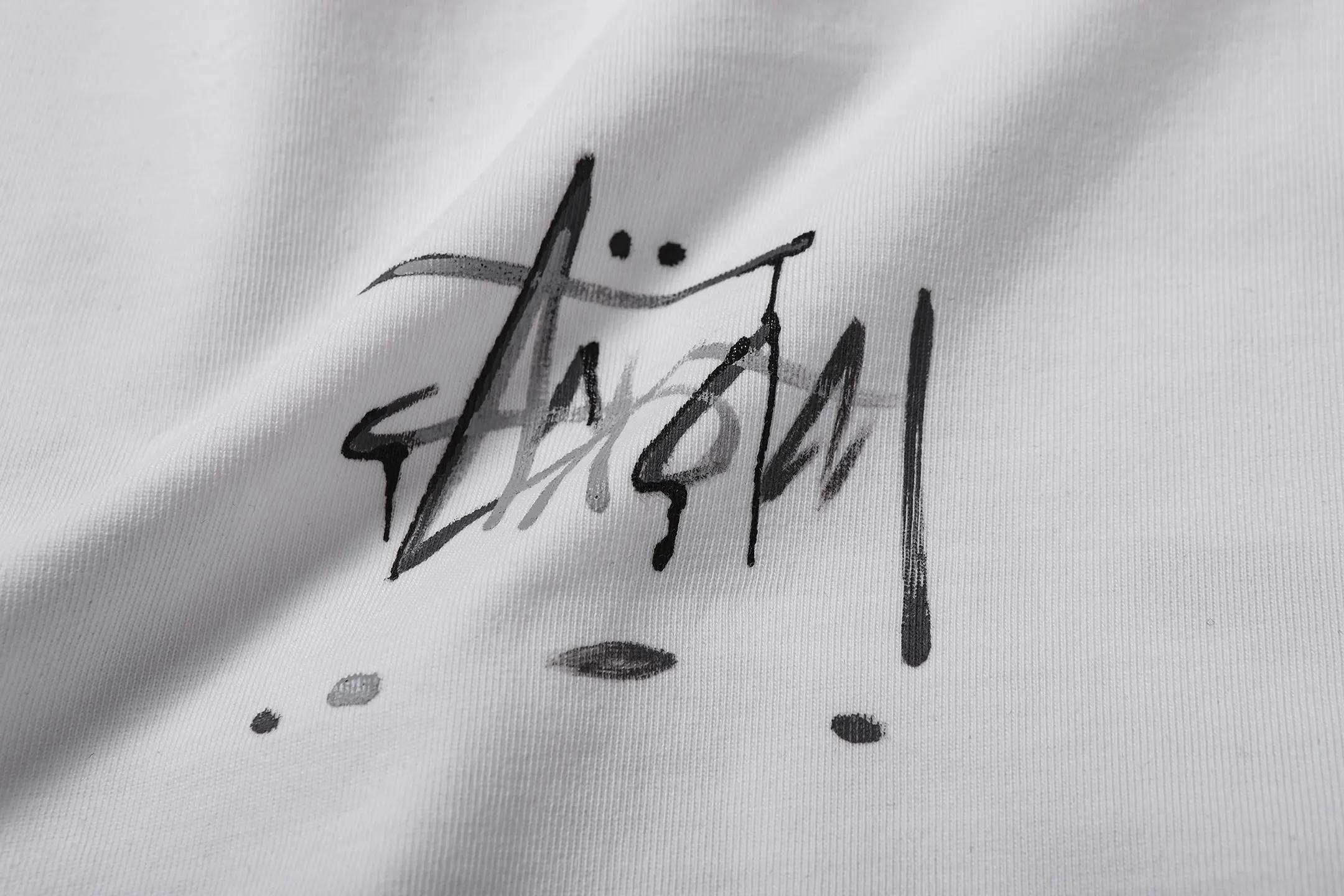 Graffiti Logo Heavyweight Cotton T-Shirt D16012889 — view 4