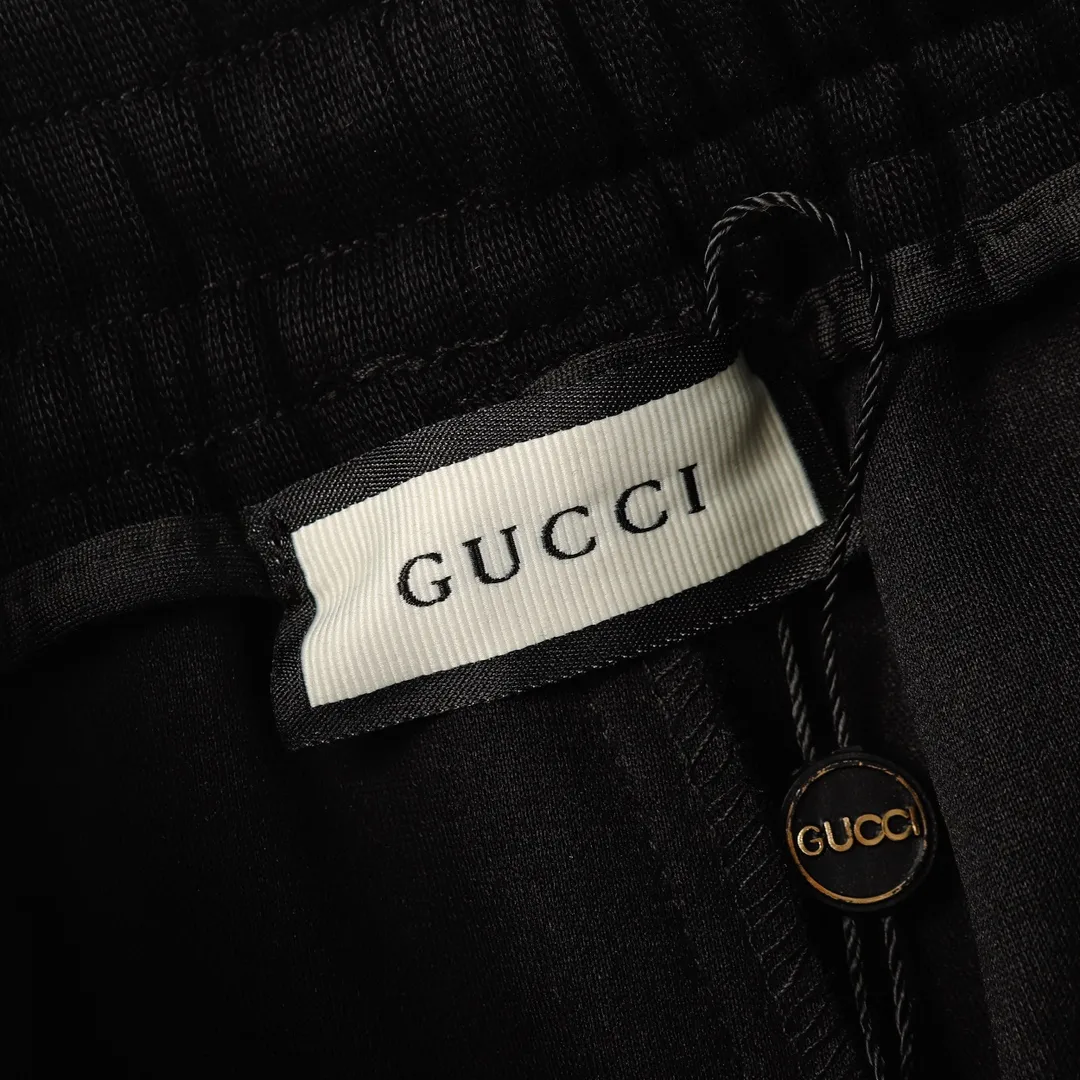 Logo-Patch Cotton-Blend Jersey Shorts D16012885 — view 4