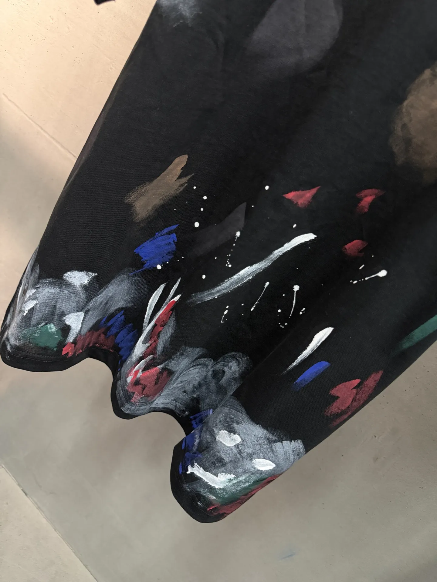 Hand-Painted Splatter Embroidery T-Shirt D16018761 — view 6
