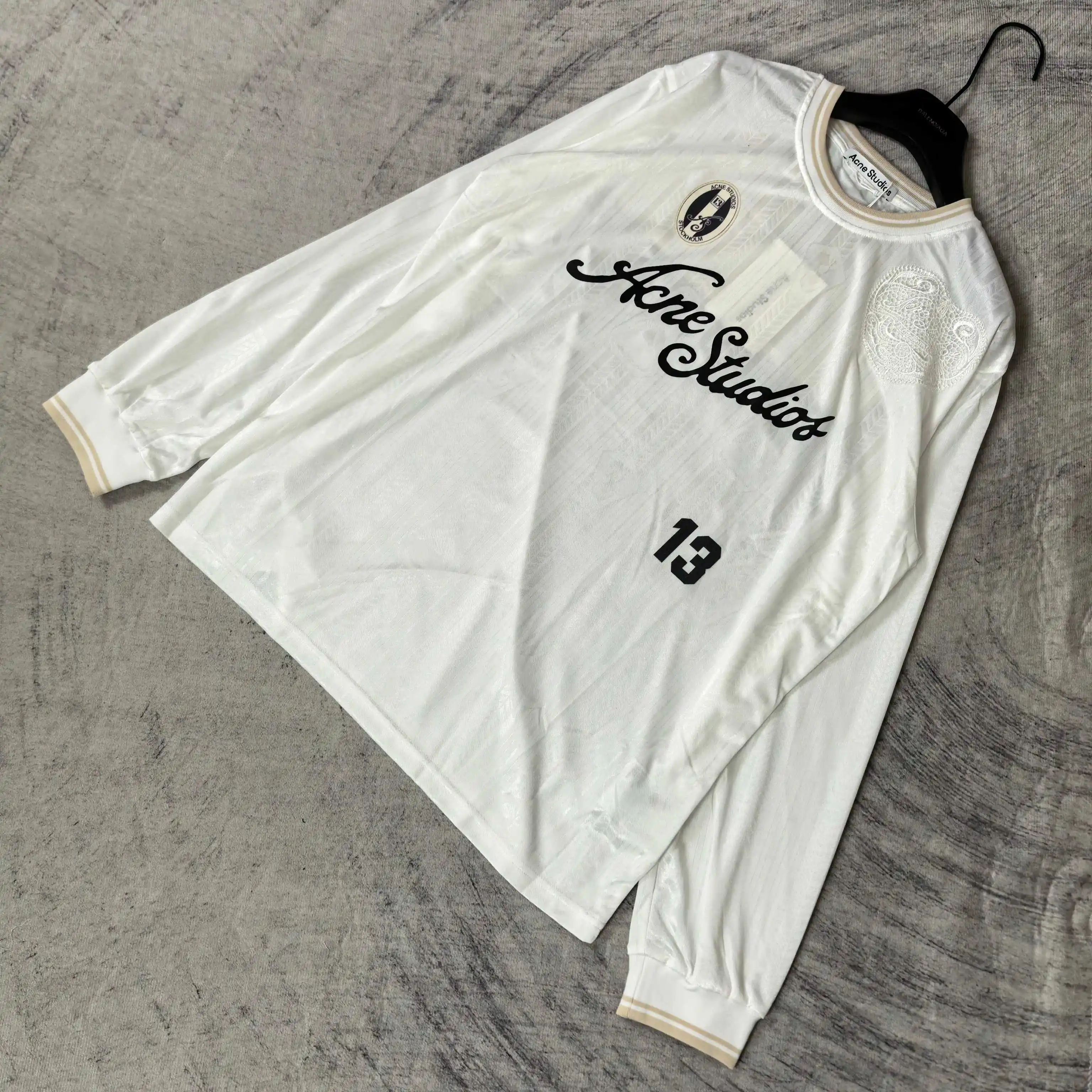 Logo-Print Long-Sleeved Football Jersey D16523280 — view 4
