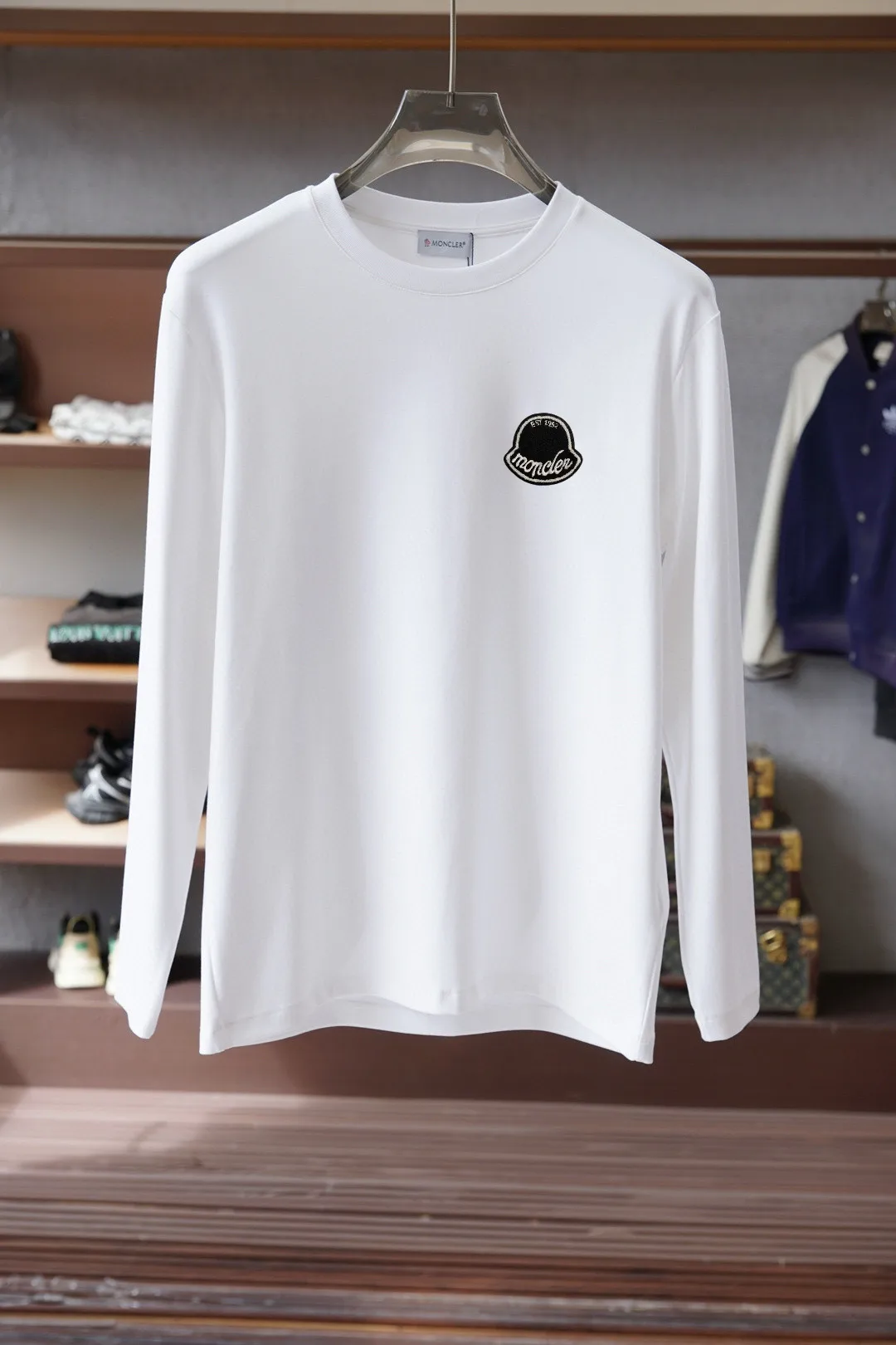Logo-Appliqué Long-Sleeved Cotton T-Shirt D16514019 — view 4