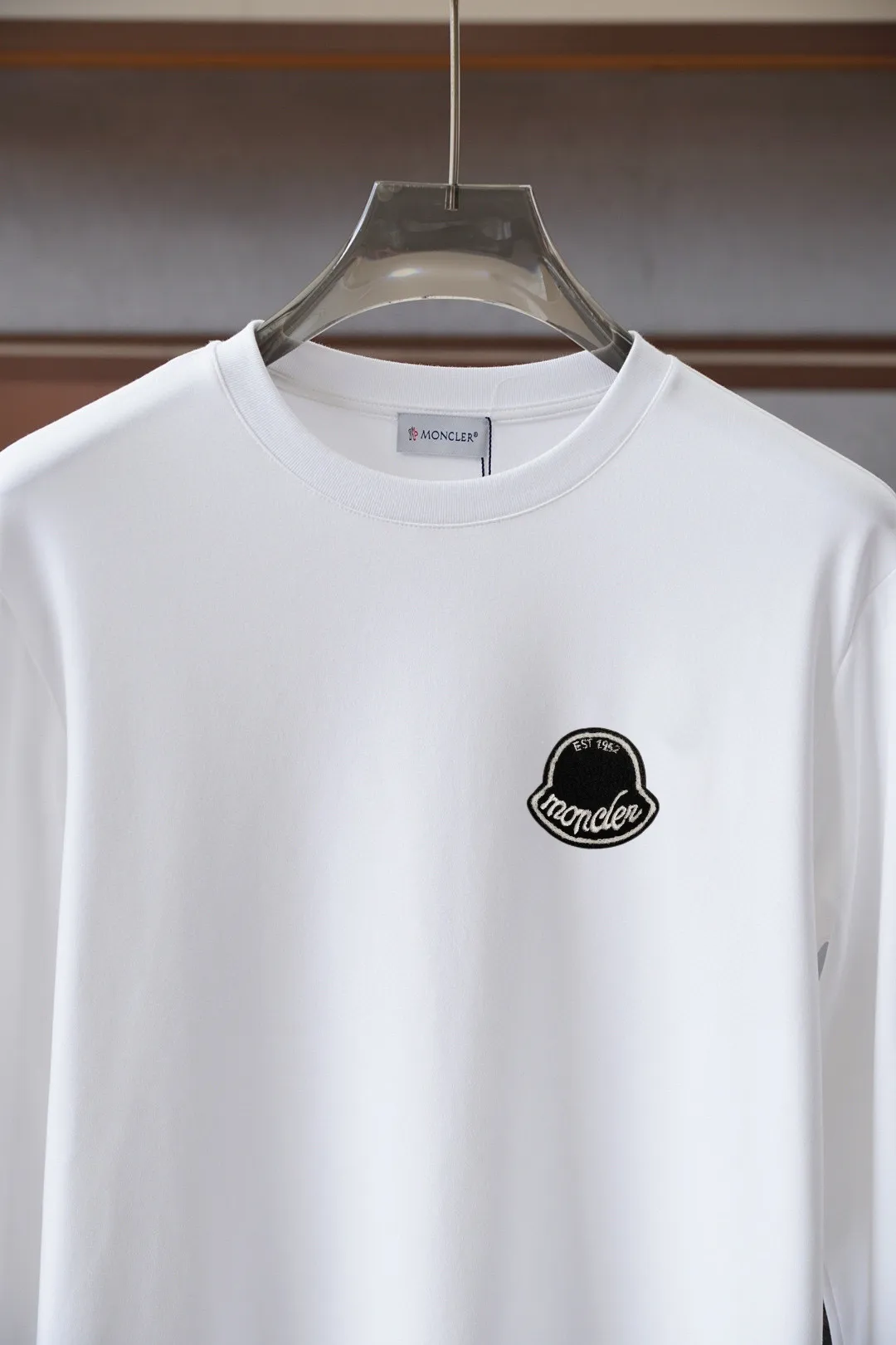 Logo-Appliqué Long-Sleeved Cotton T-Shirt D16514019 — view 6