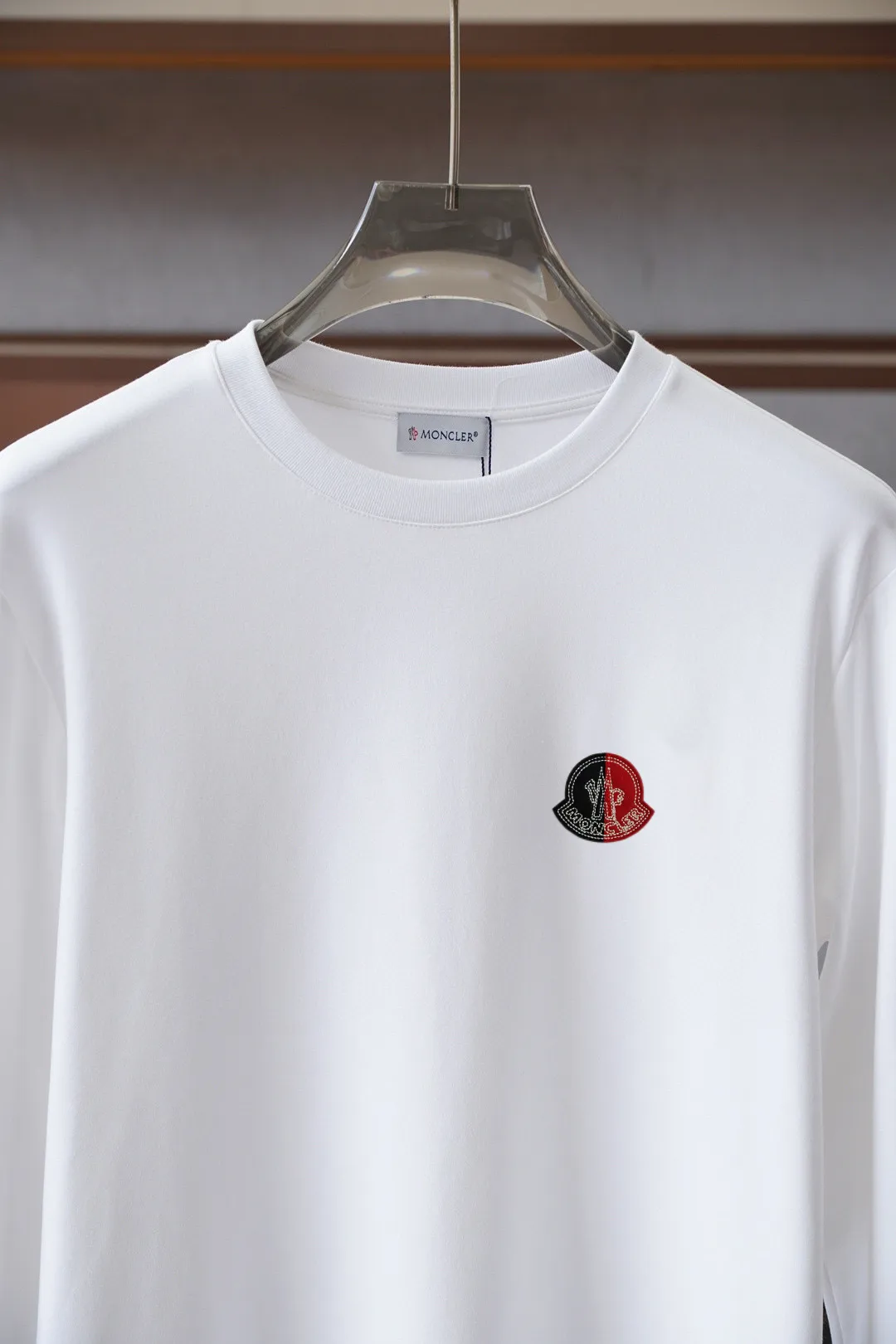 Logo-Appliqué Long-Sleeved Cotton T-Shirt D16514021 — view 6