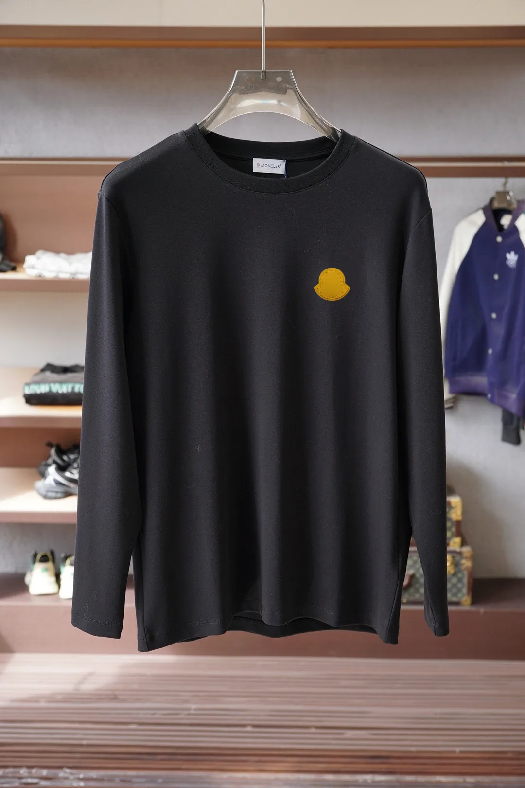 Logo-Patch Long-Sleeved Cotton T-Shirt D16514031 — view 2