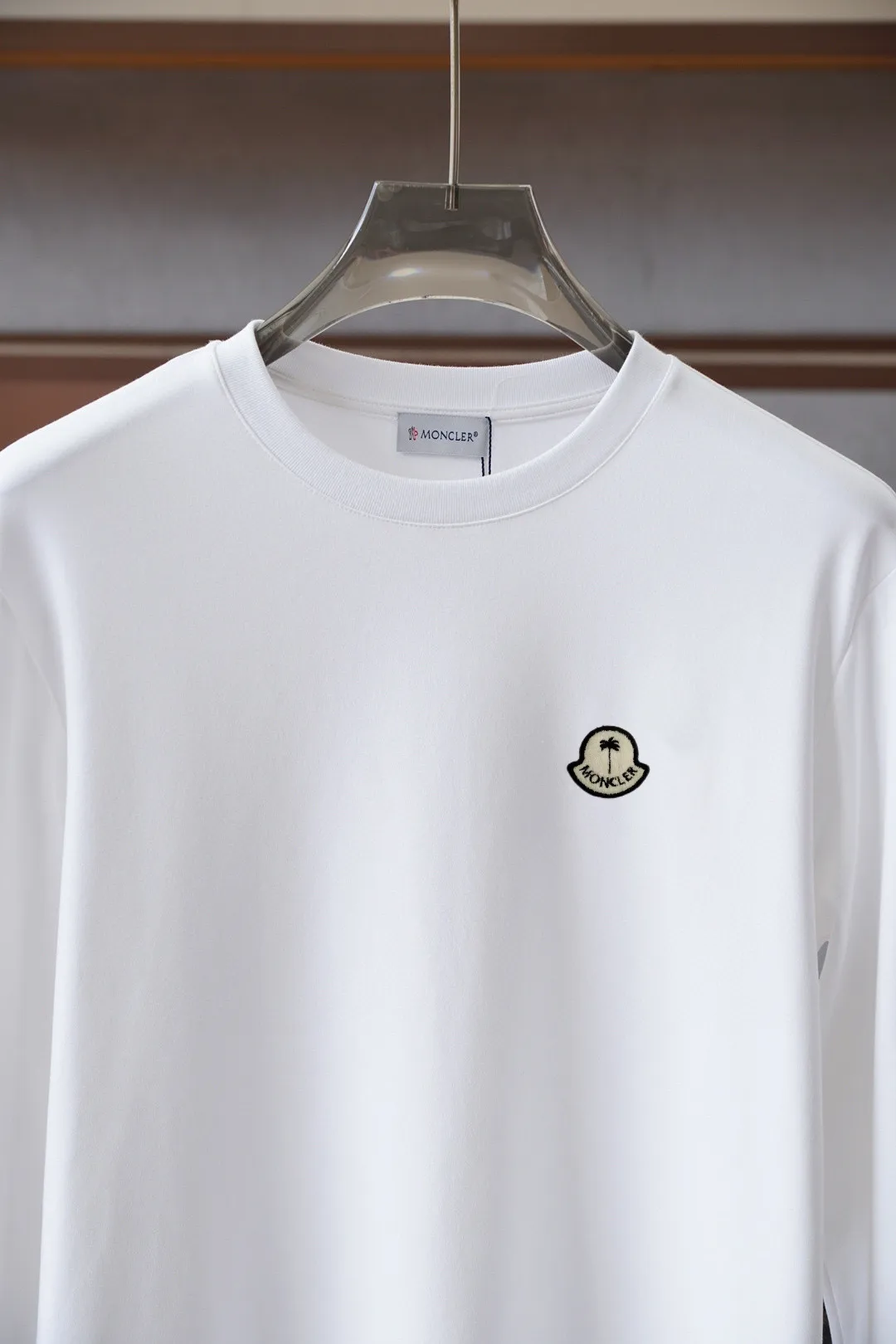 Logo-Appliqué Long-Sleeved Cotton T-Shirt D16514030 — view 6