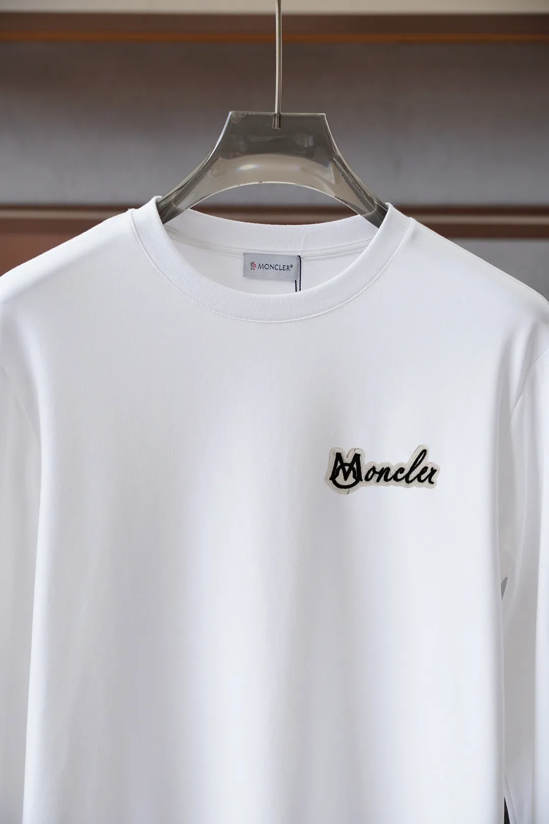 Logo-Embroidered Long-Sleeved Cotton T-Shirt D16514017 — view 6