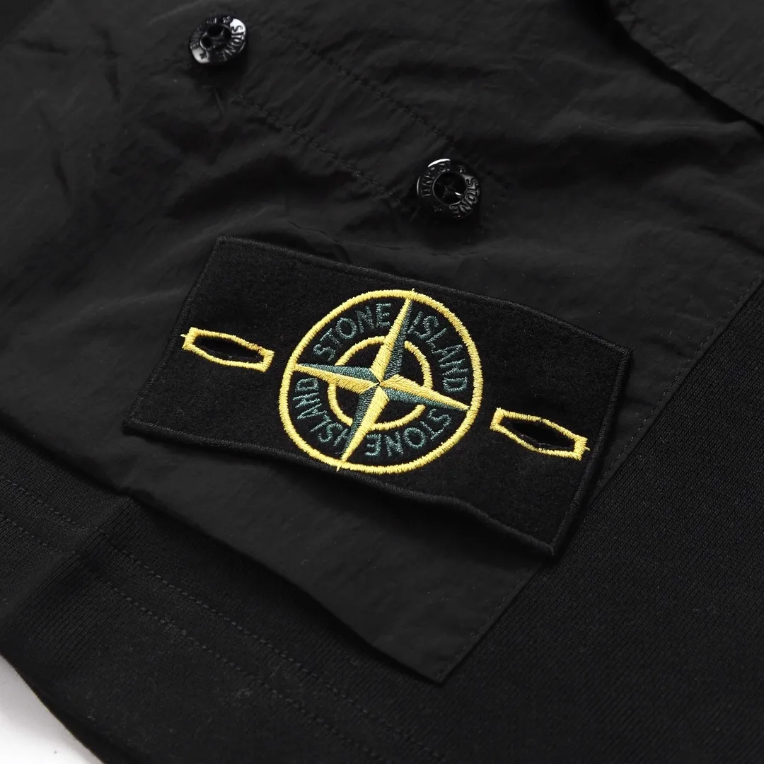 Compass Patch Cargo Sweat Shorts D17012106 — view 5