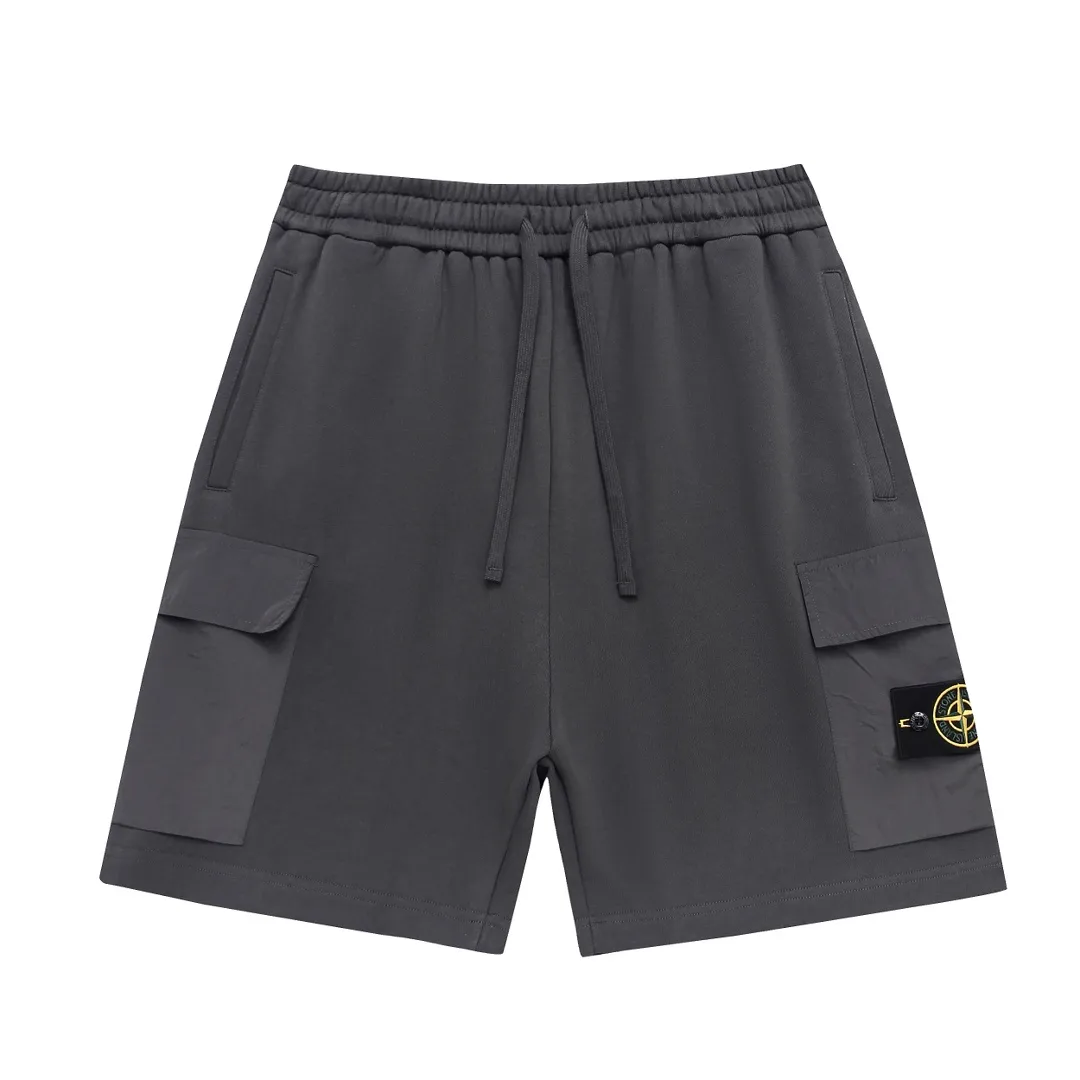 Compass Patch Cargo Sweat Shorts D17012104