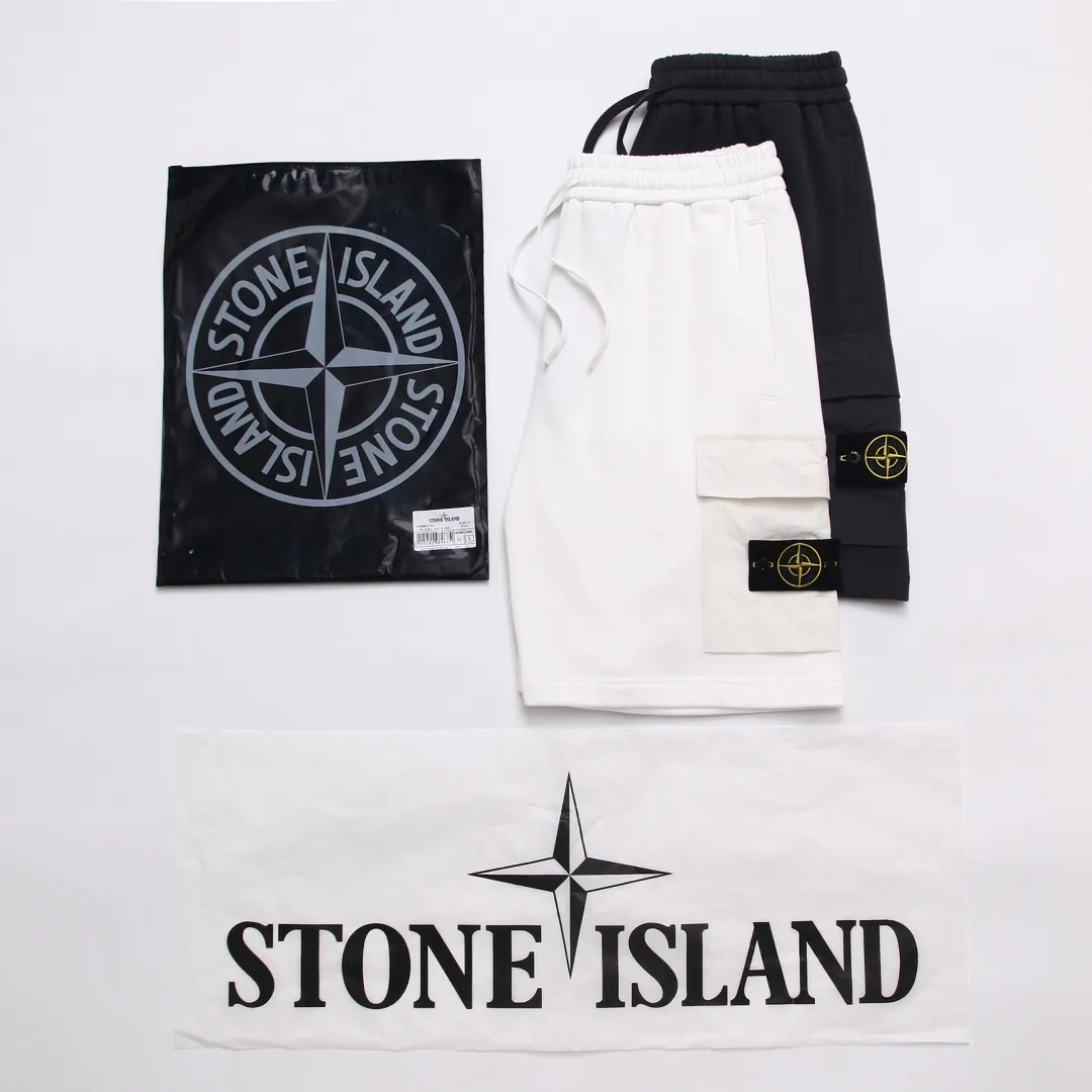 Compass Patch Cargo Sweat Shorts D17012105 — view 9